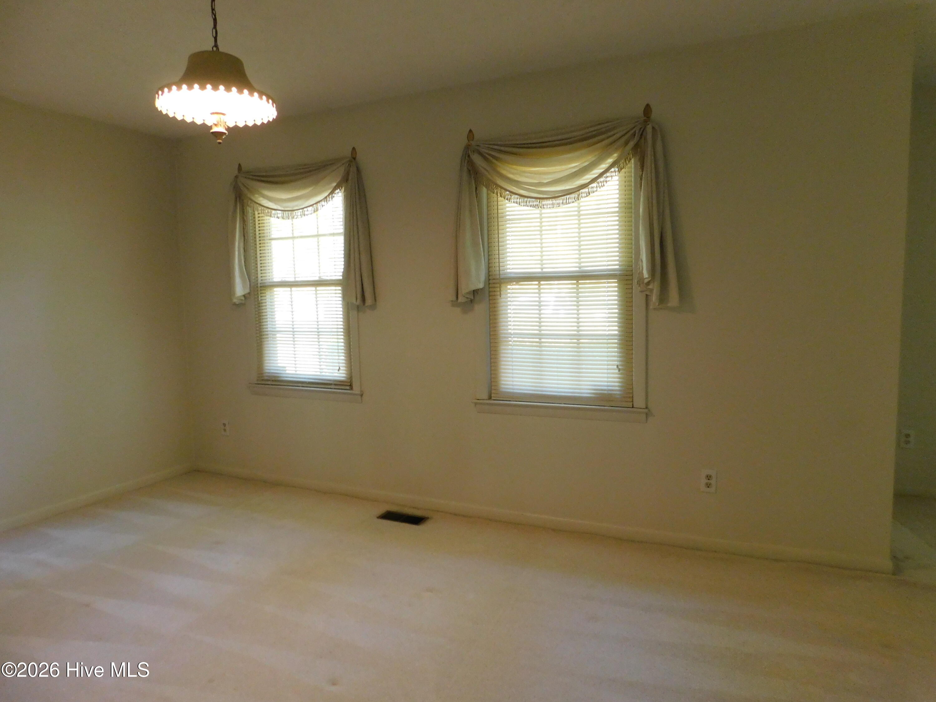 12460 Laurelcrest Road Property Photo 13
