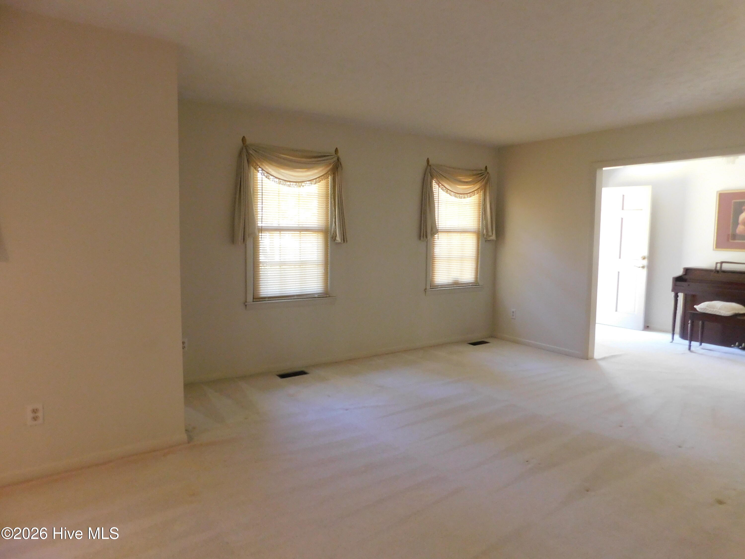 12460 Laurelcrest Road Property Photo 14