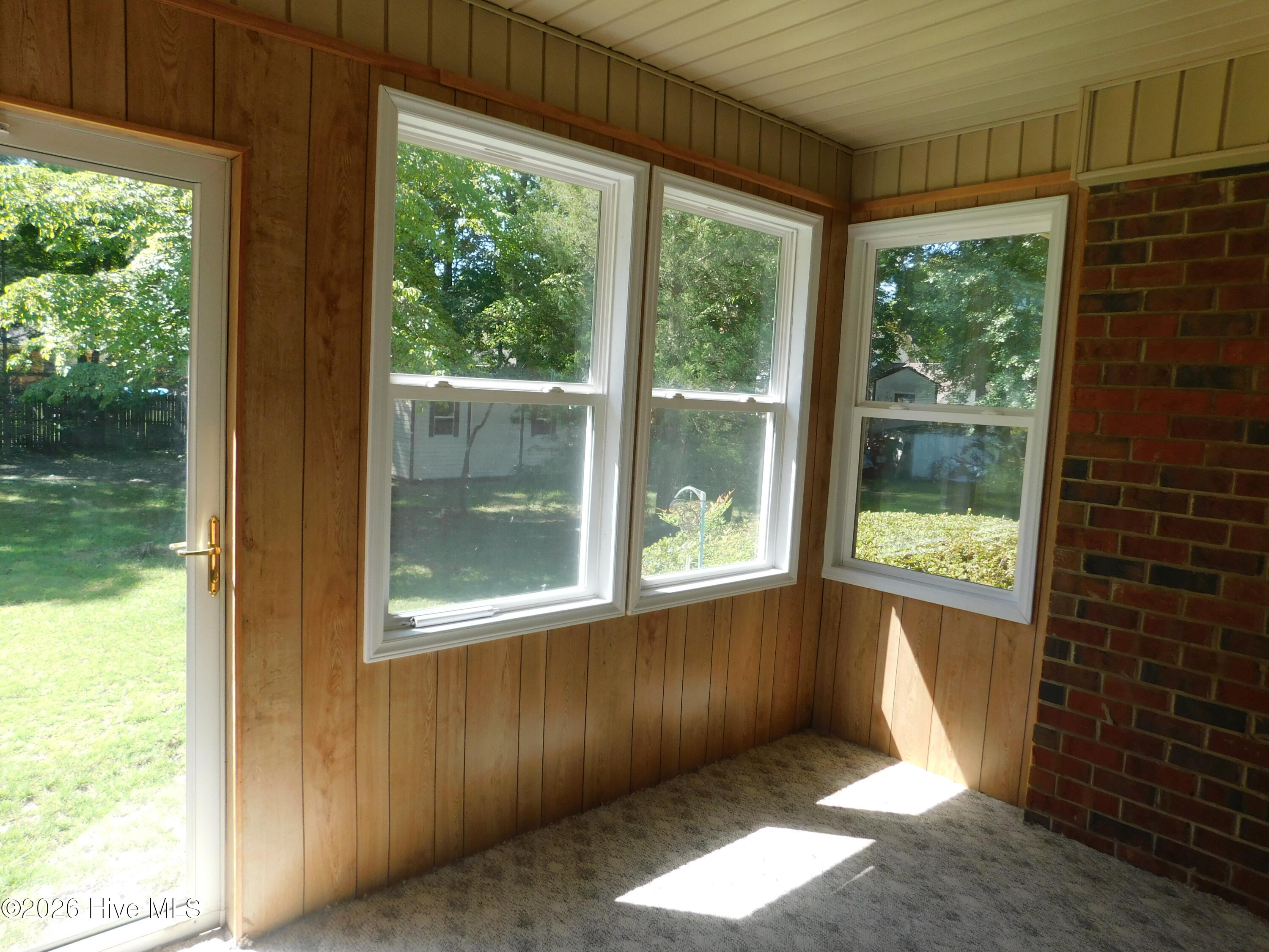 12460 Laurelcrest Road Property Photo 24