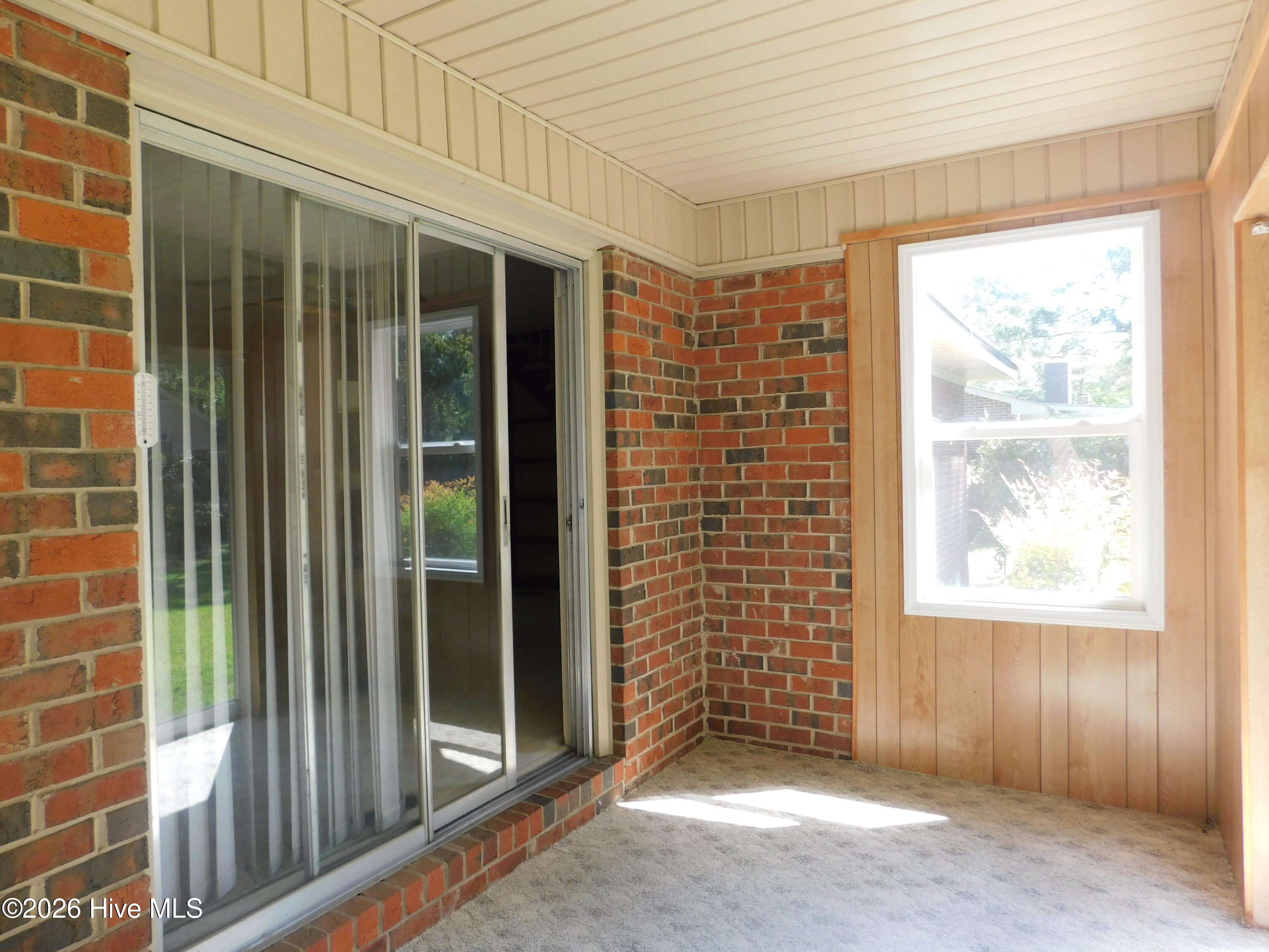 12460 Laurelcrest Road Property Photo 26