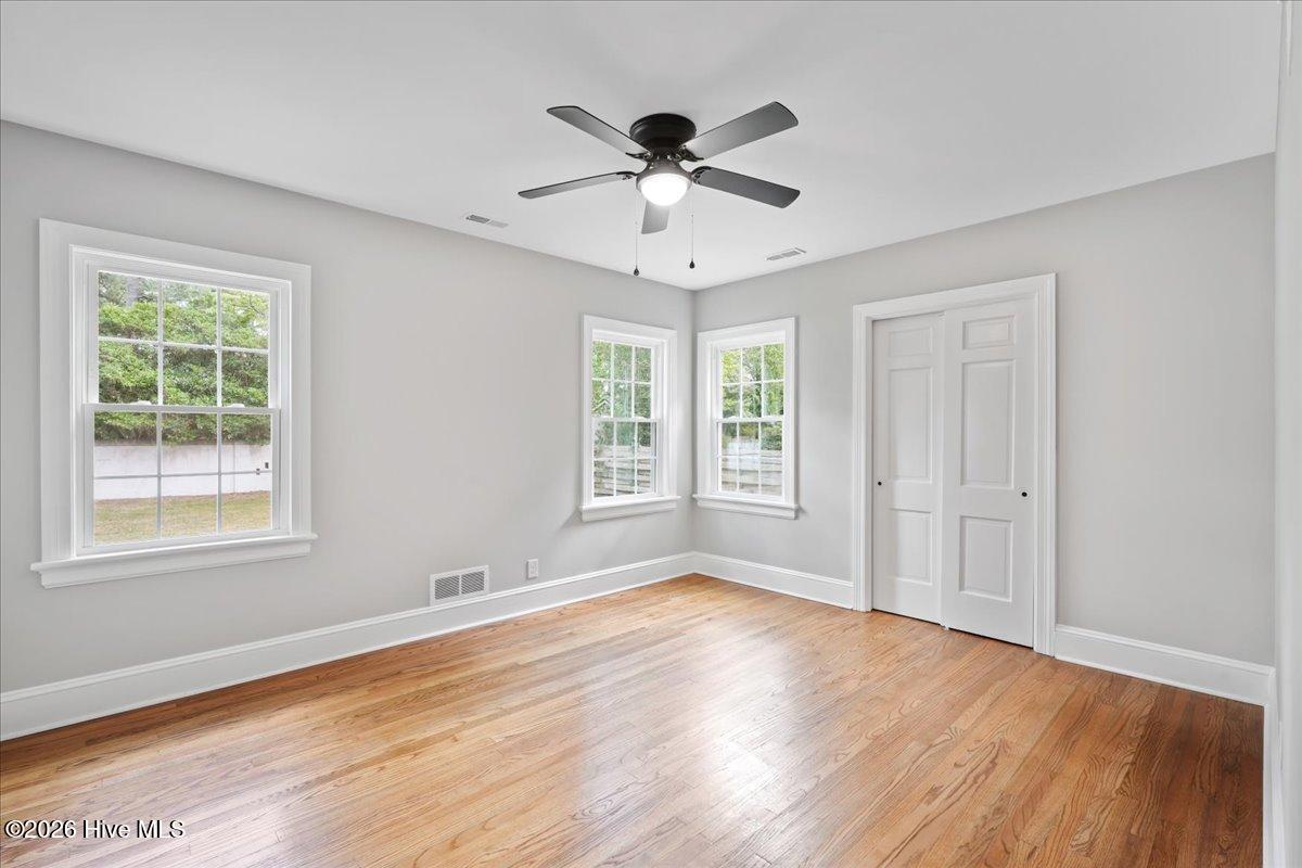 521 S Taylor Street Property Photo 11