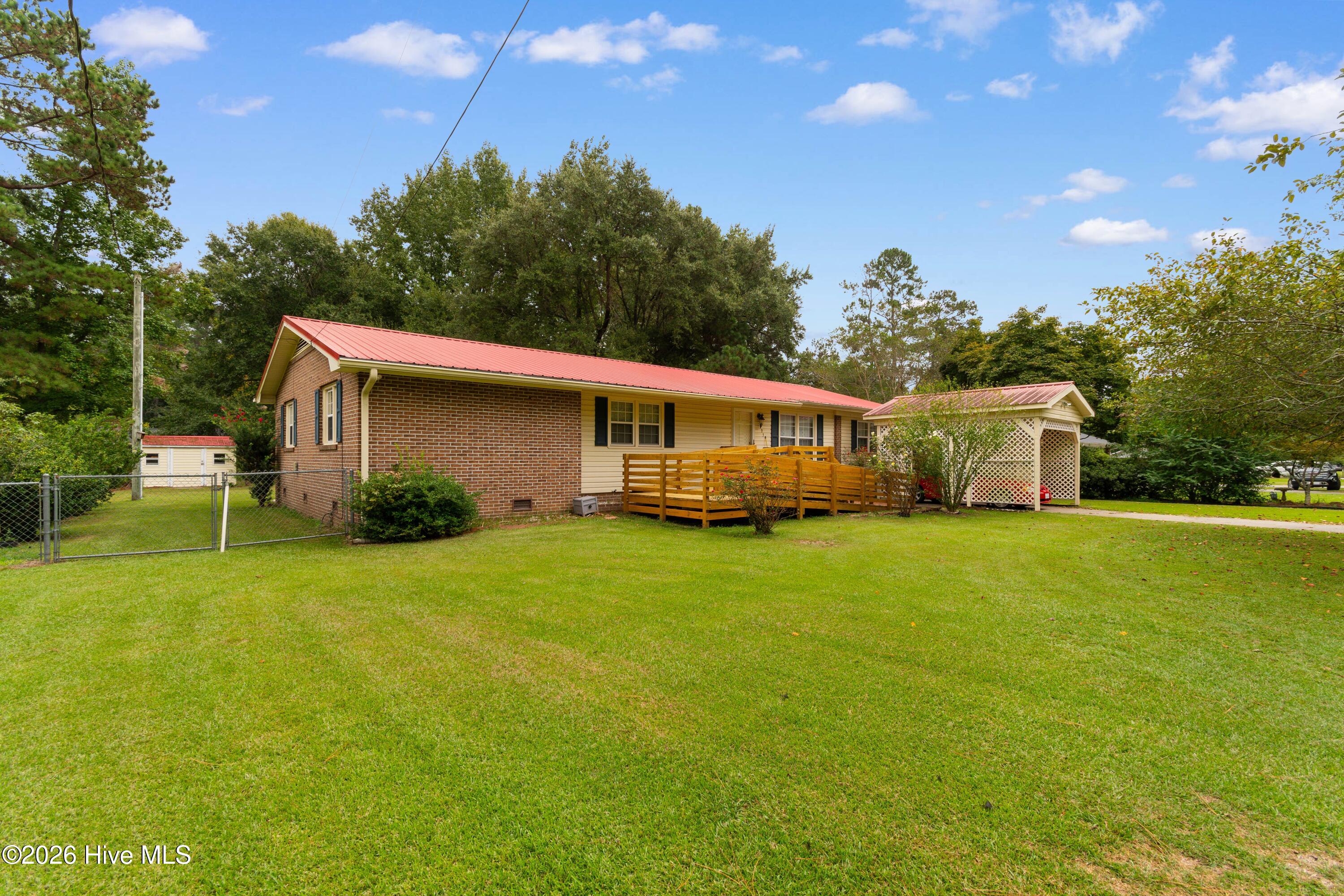 203 Elizabeth Street Property Photo 1