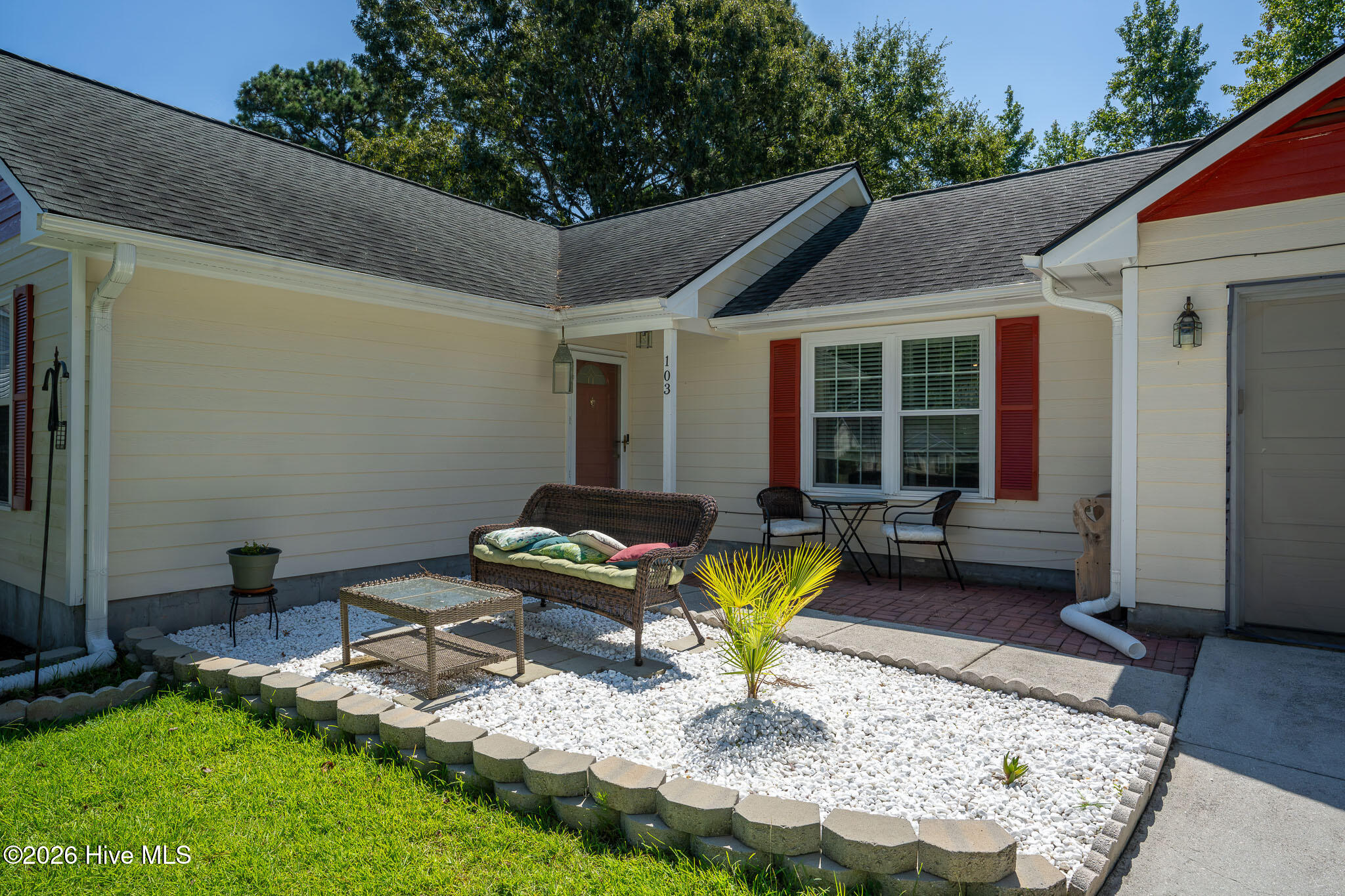 103 Tory Circle Property Photo 4