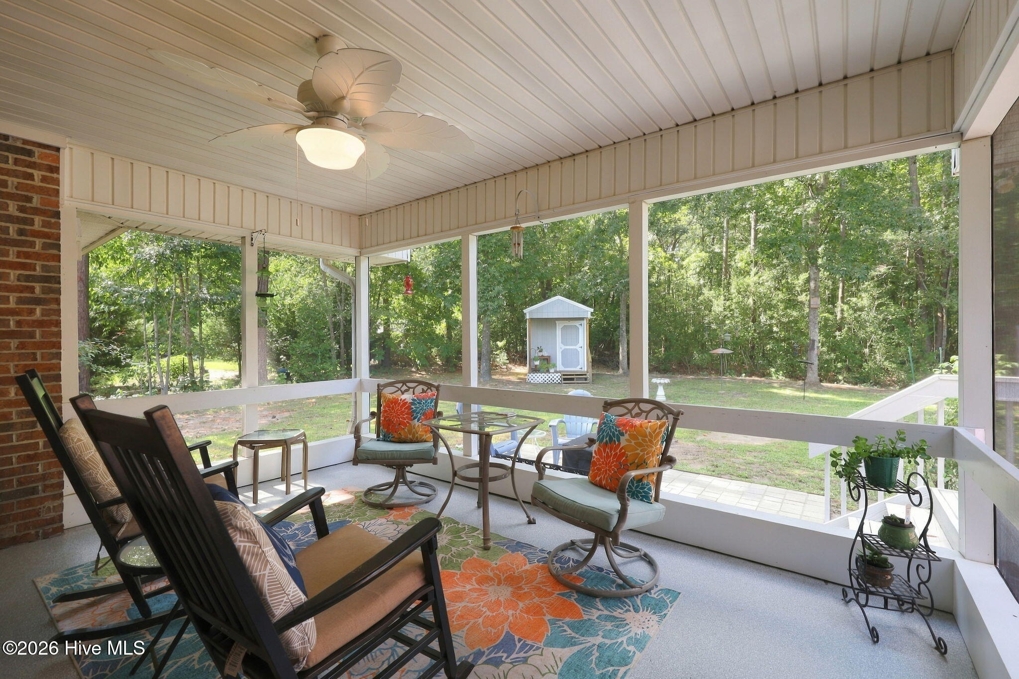 323 S Belvedere Drive Property Photo 15