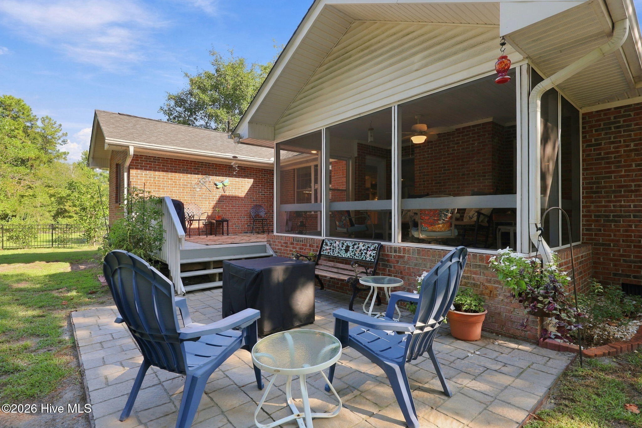 323 S Belvedere Drive Property Photo 17