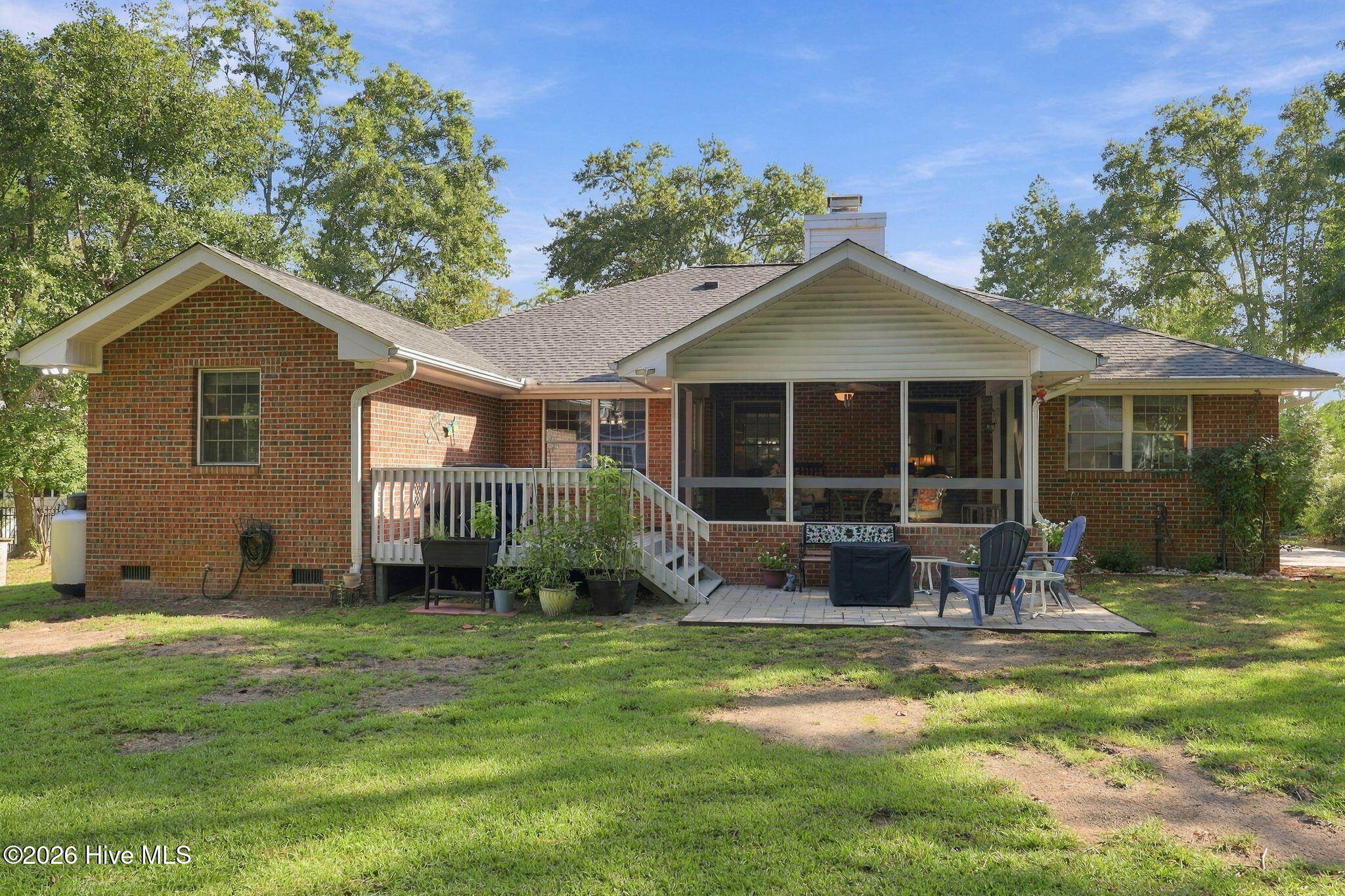 323 S Belvedere Drive Property Photo 19