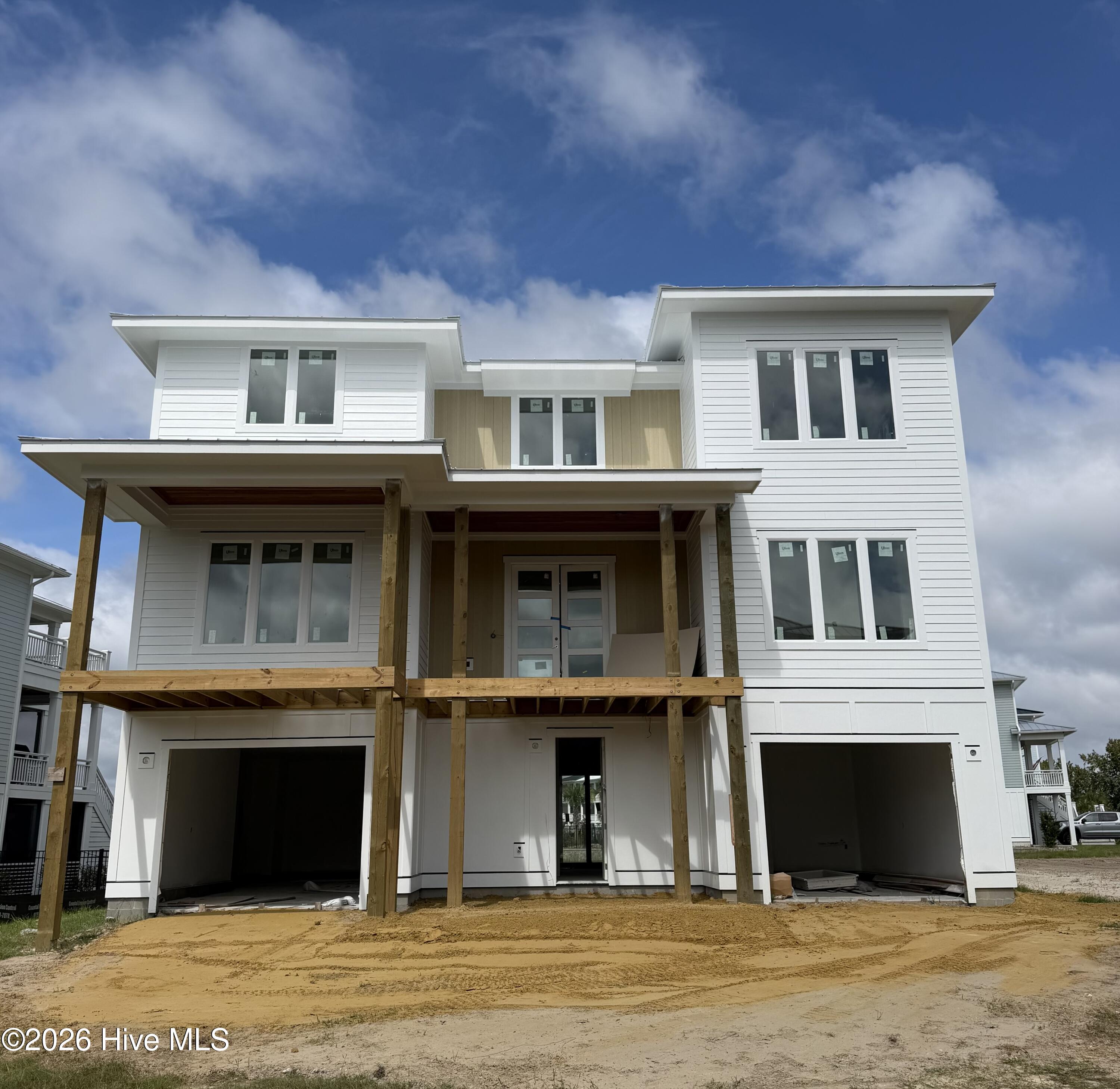 8129 Grand Harbour Court Property Photo 2