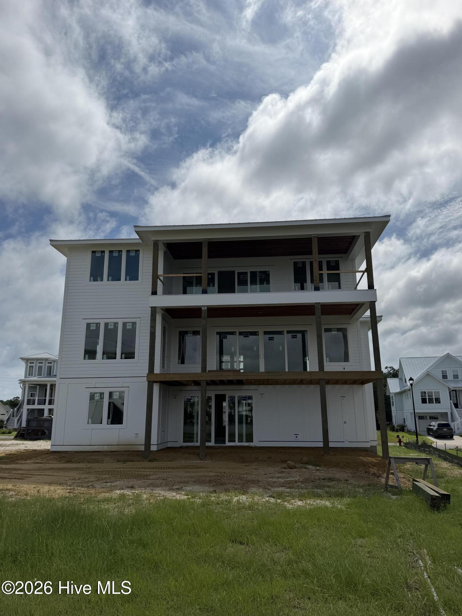 8129 Grand Harbour Court Property Photo 3