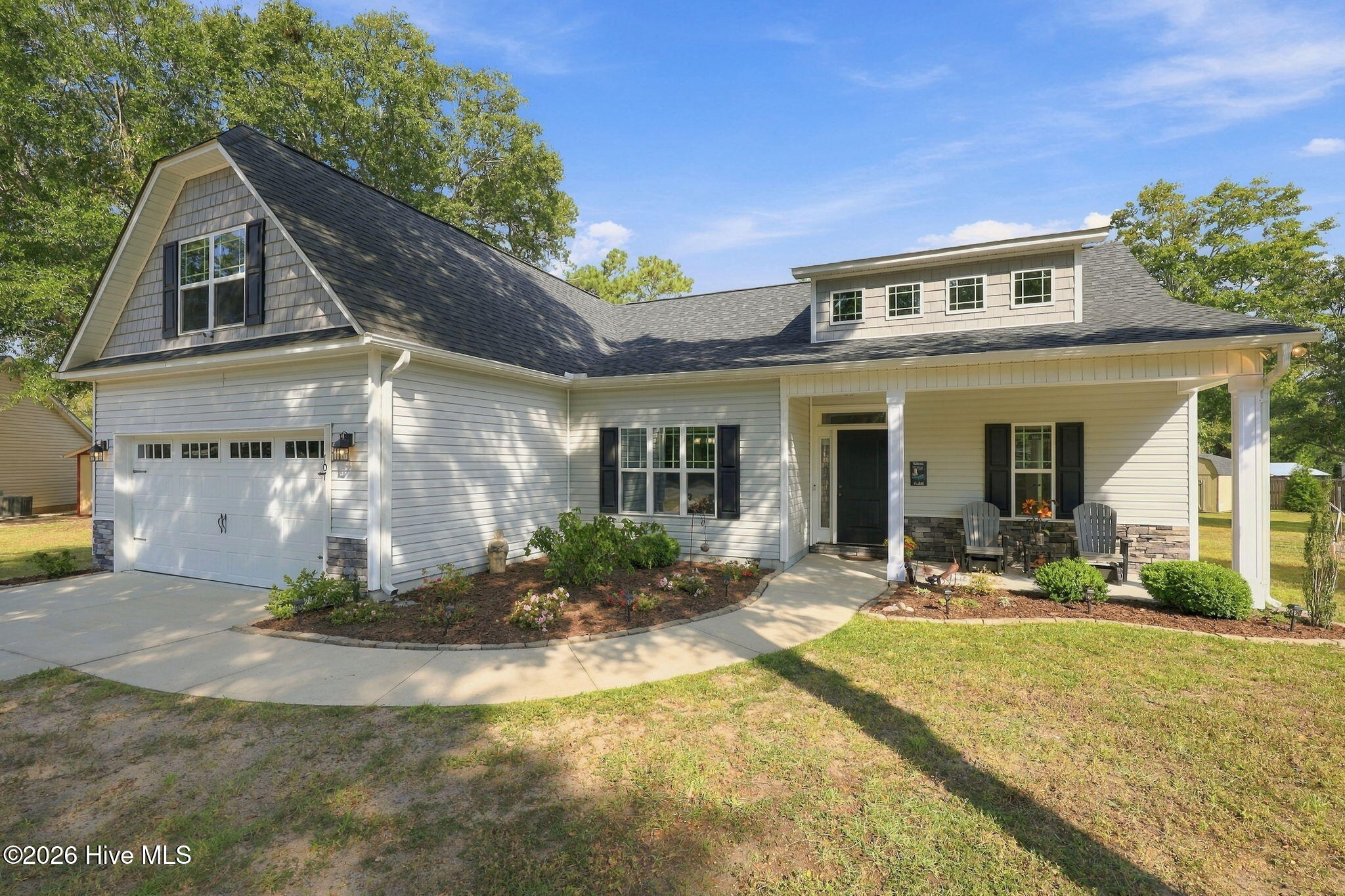 107 Sea Breeze Court Property Photo 2