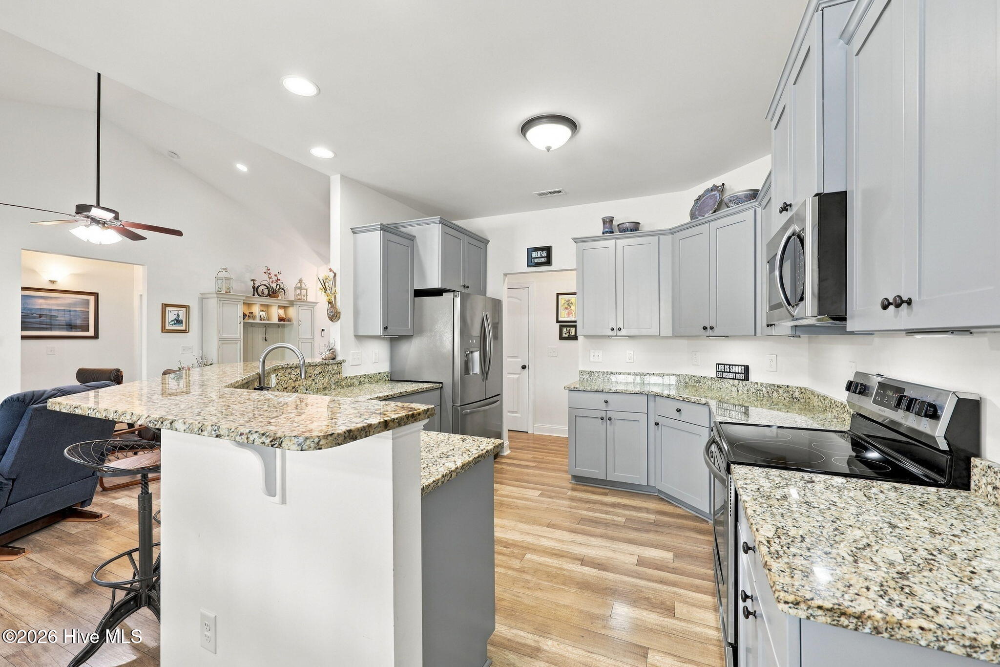 107 Sea Breeze Court Property Photo 13