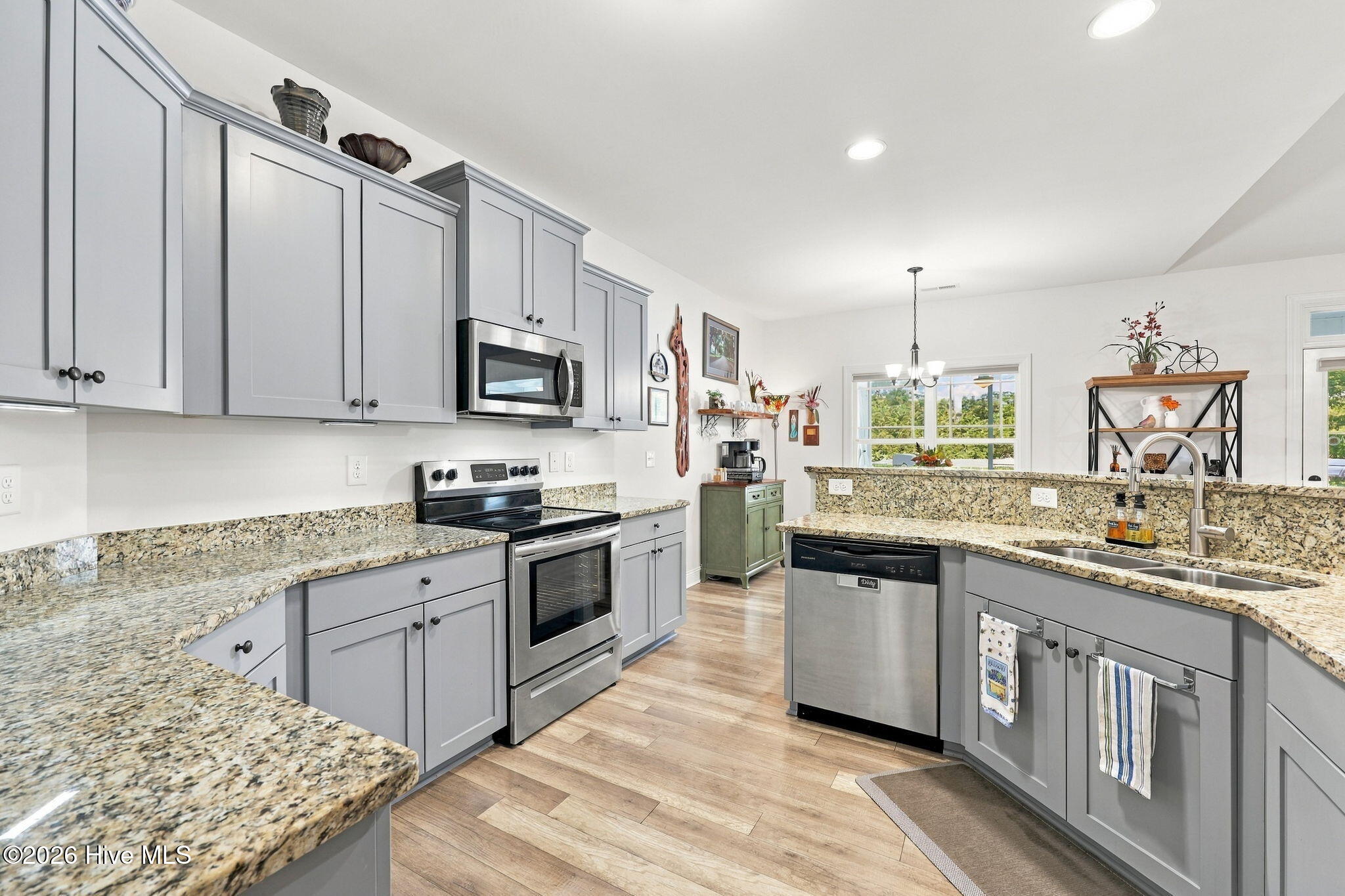 107 Sea Breeze Court Property Photo 15