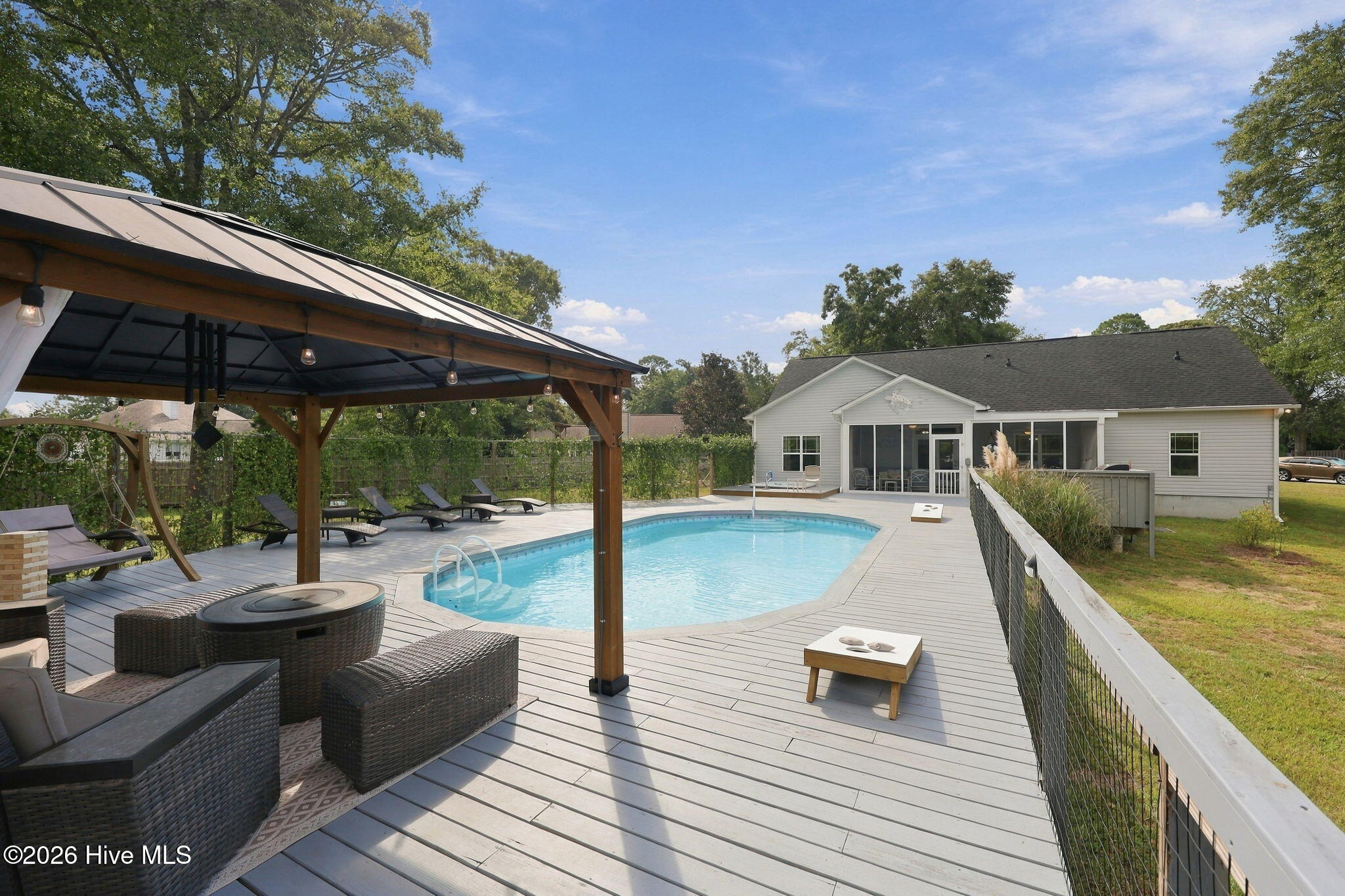 107 Sea Breeze Court Property Photo 44