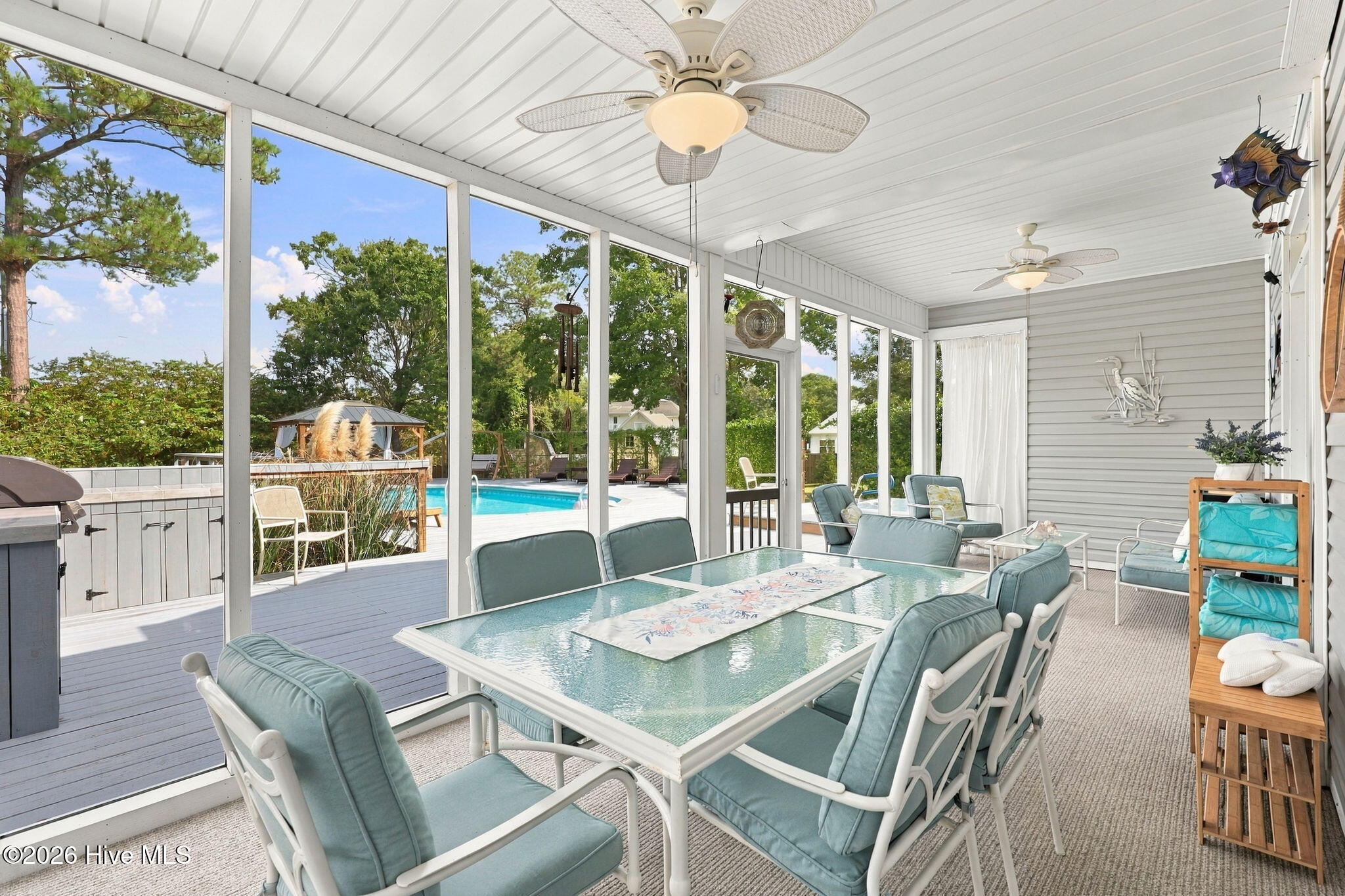 107 Sea Breeze Court Property Photo 54