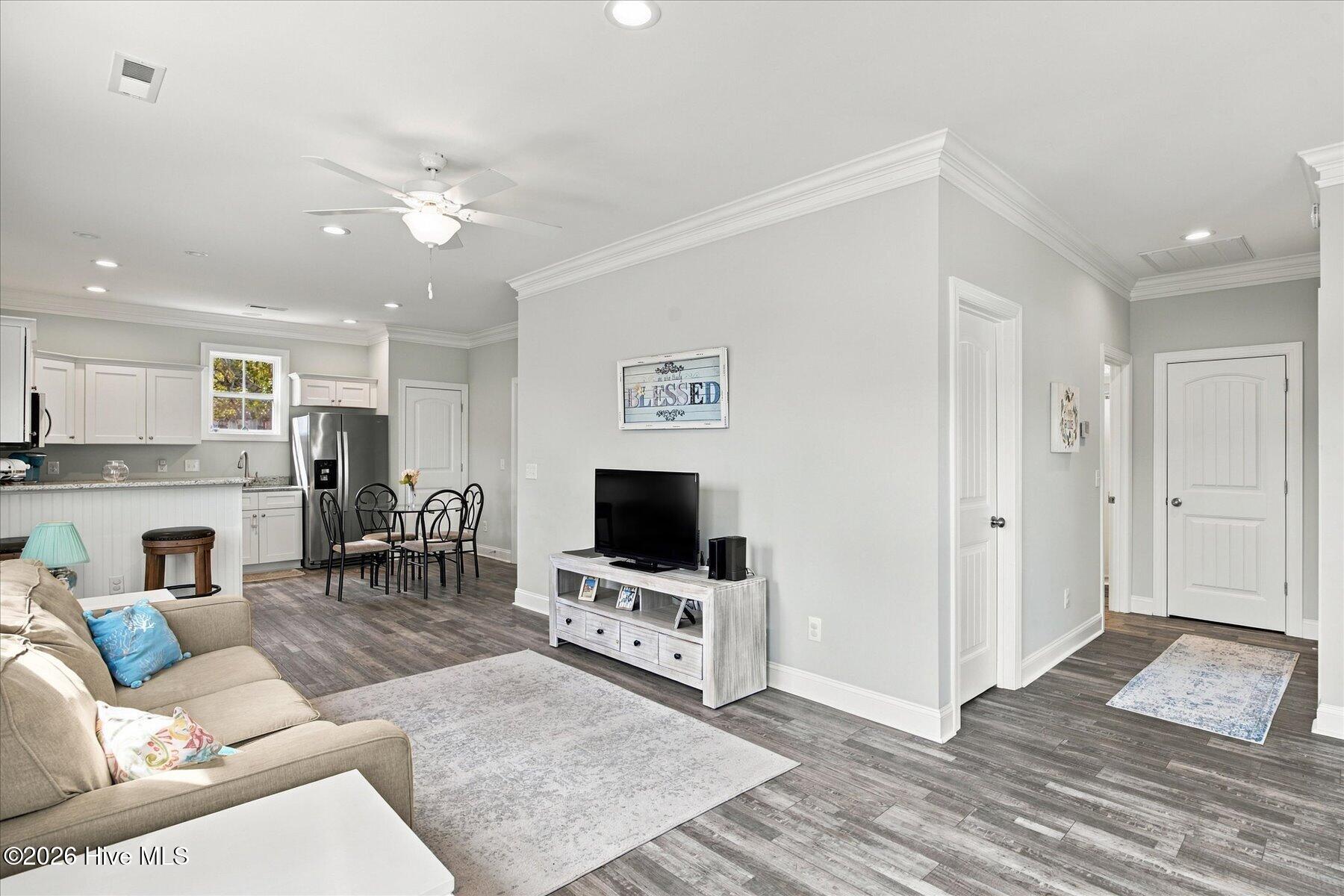 4457 Gateway Village Circle Se Property Photo 6