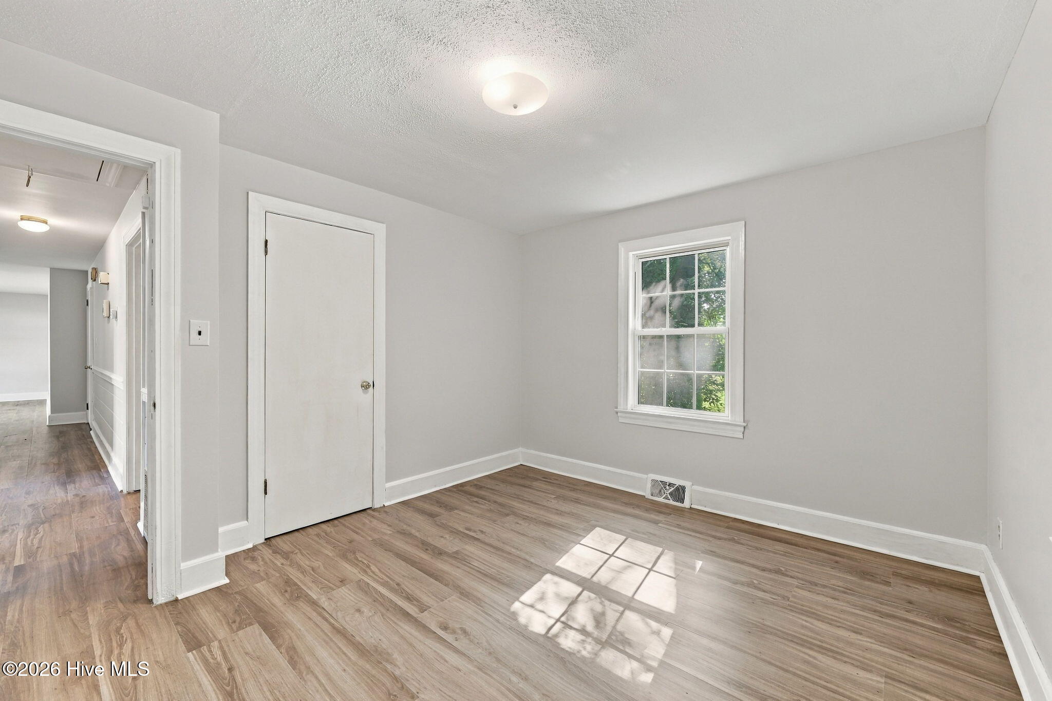 101 Heritage Street Property Photo 28