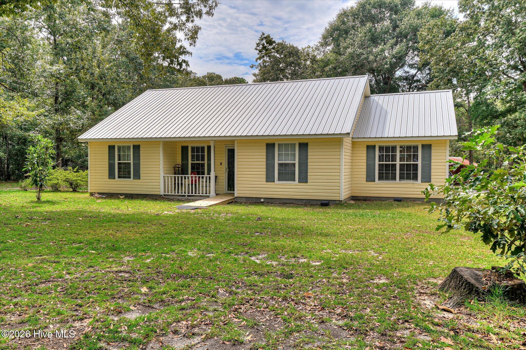 2059 Deerwood Circle Property Photo 4