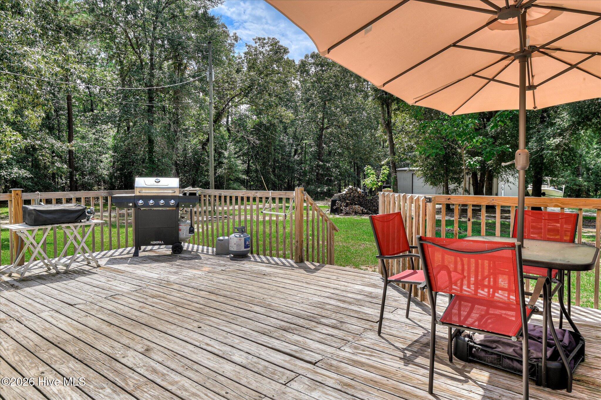 2059 Deerwood Circle Property Photo 8