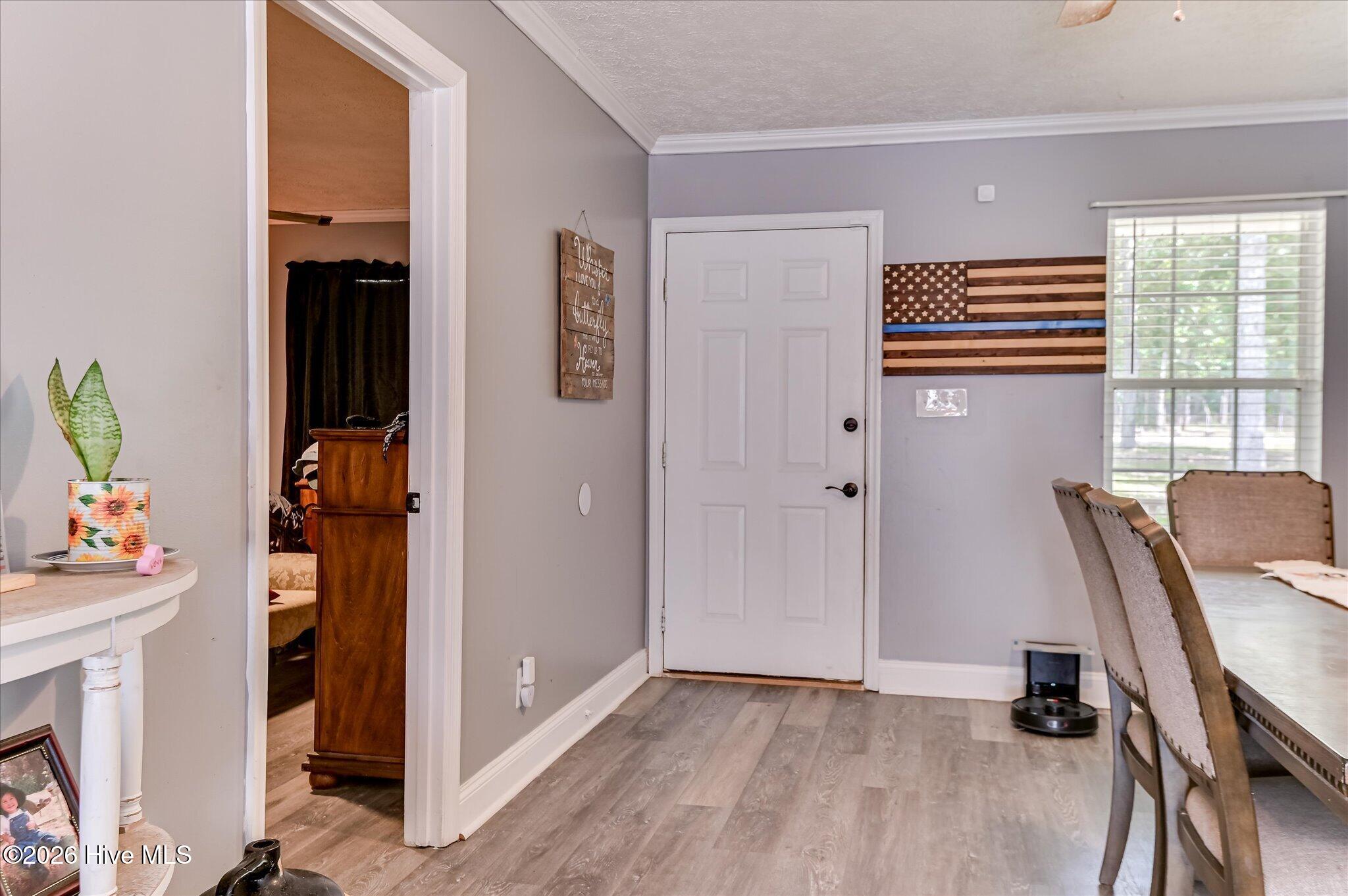 2059 Deerwood Circle Property Photo 11