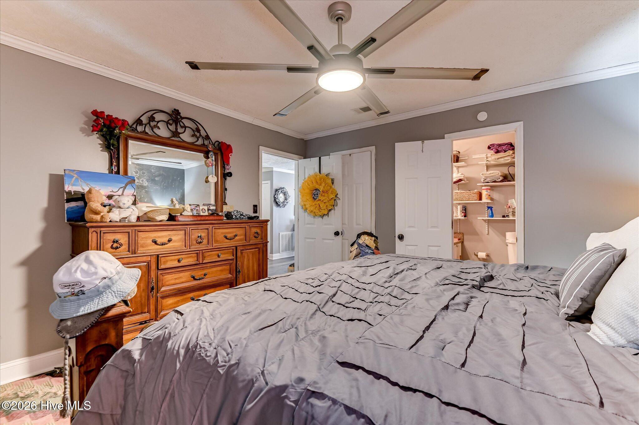 2059 Deerwood Circle Property Photo 32