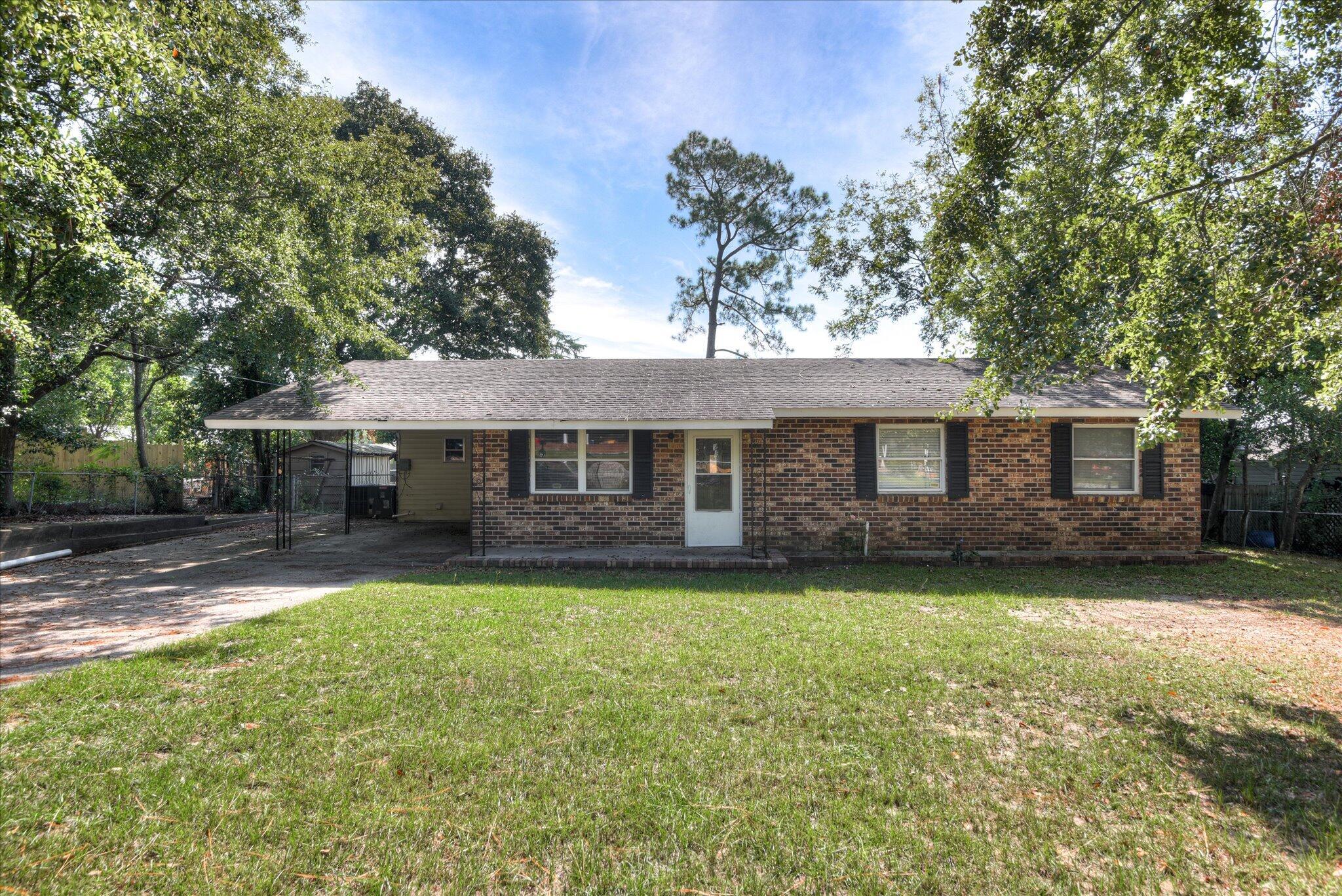 2916 Panhandle Circle Property Photo 1