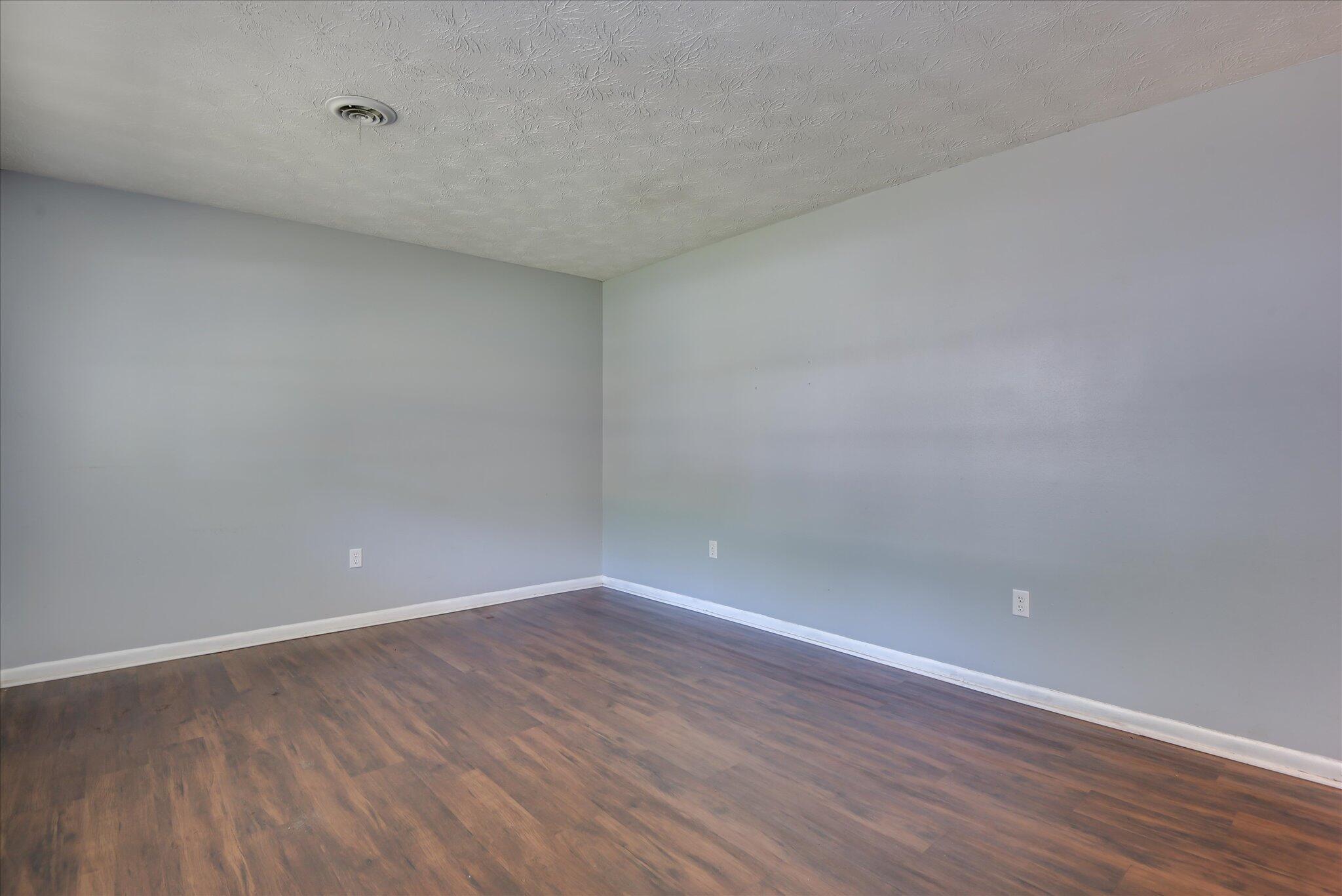 2916 Panhandle Circle Property Photo 6