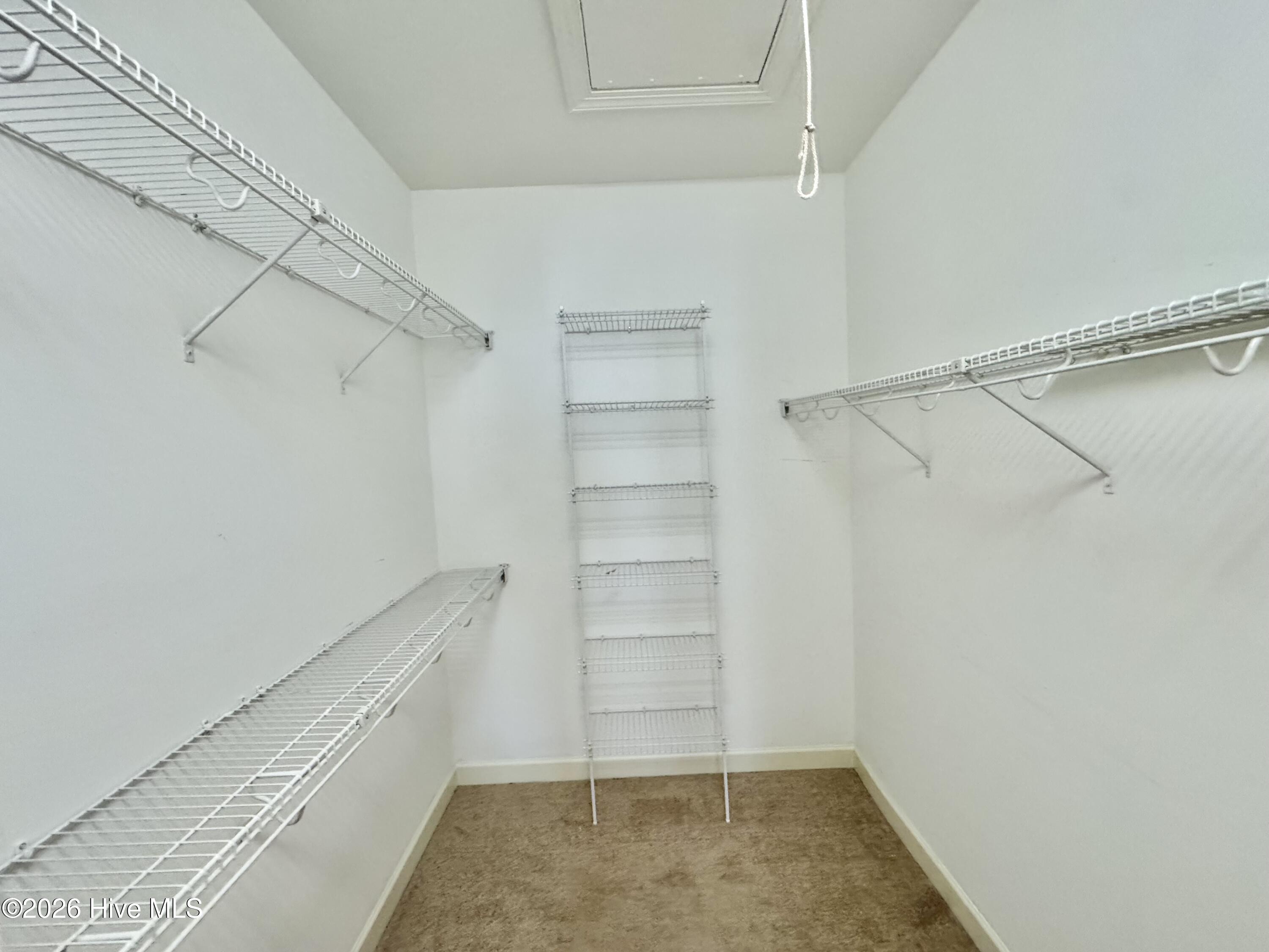 1324 Suncrest Way Property Photo 14