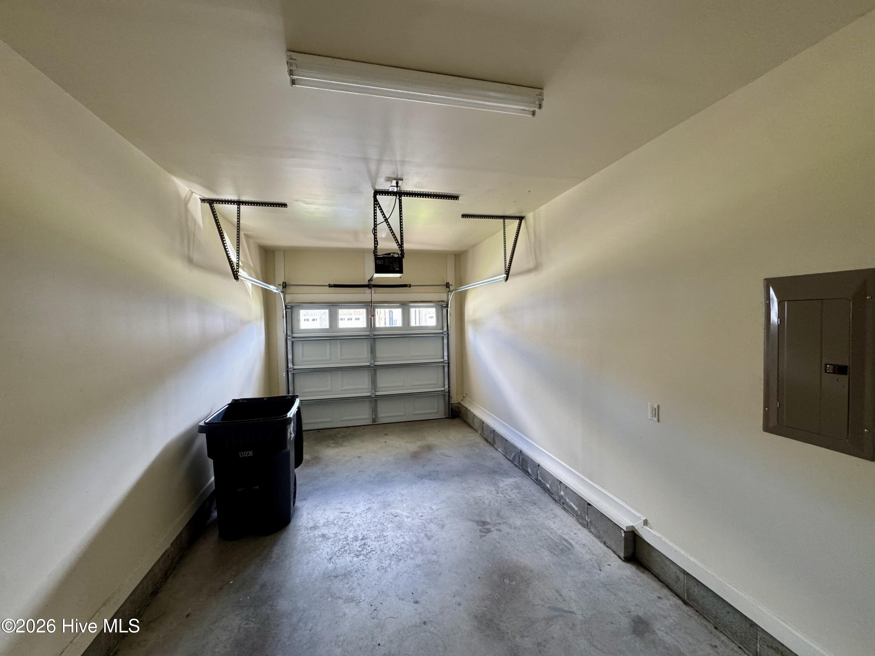 1324 Suncrest Way Property Photo 19