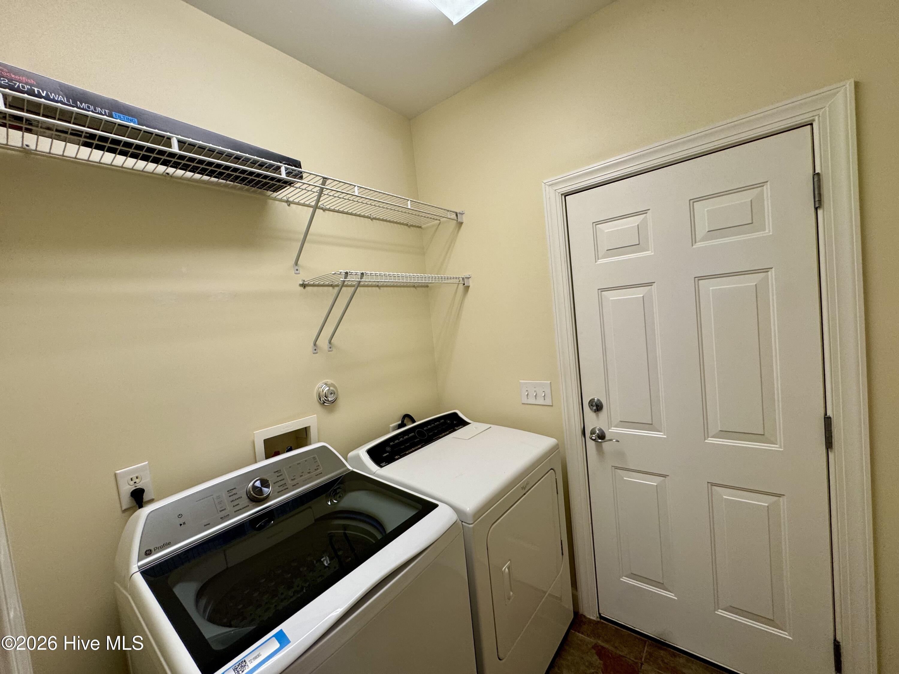 1324 Suncrest Way Property Photo 22