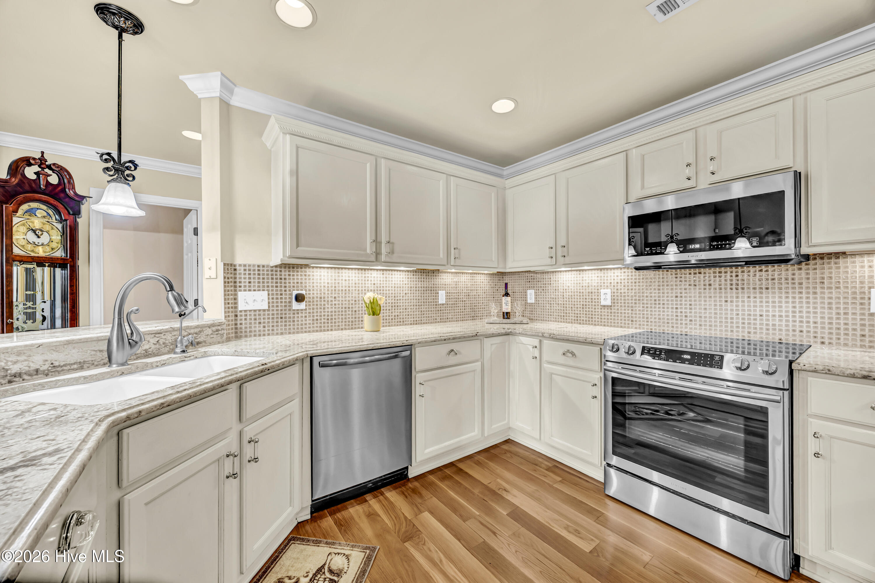 829 Sloop Pointe Lane Property Photo 10