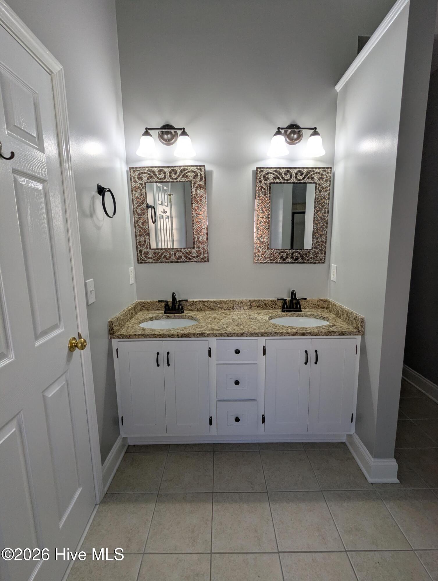 39 Shandy Way Property Photo 8