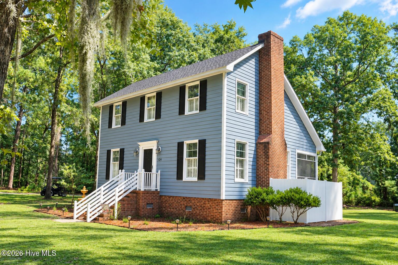 124 Country Place Property Photo 1