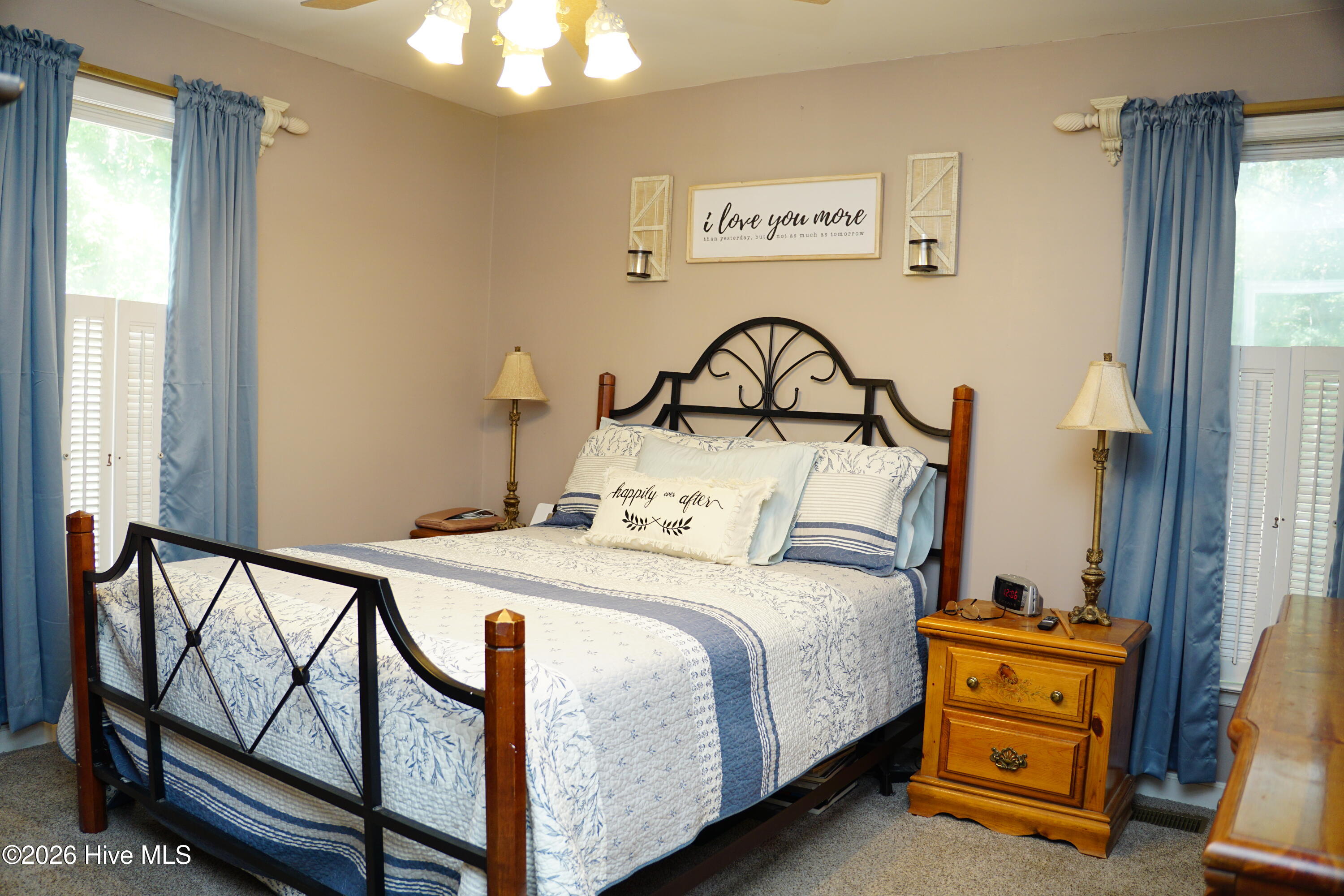 124 Country Place Property Photo 13
