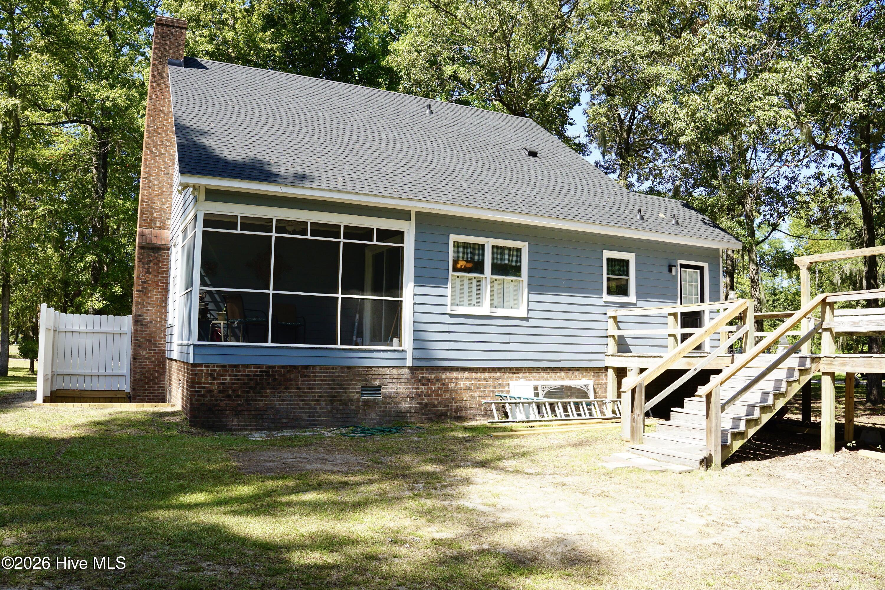 124 Country Place Property Photo 20