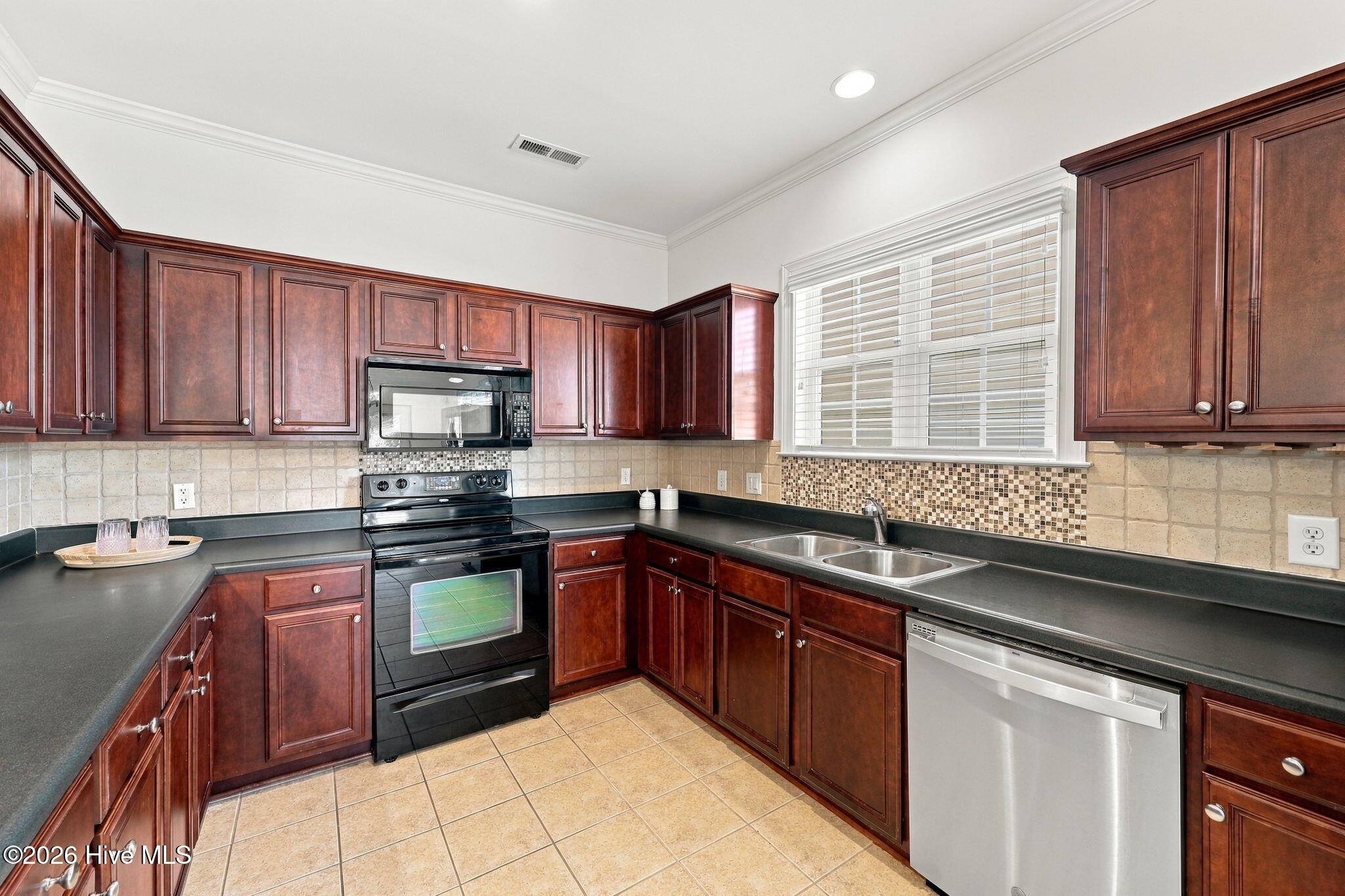 1204 Brighton Drive Property Photo 18