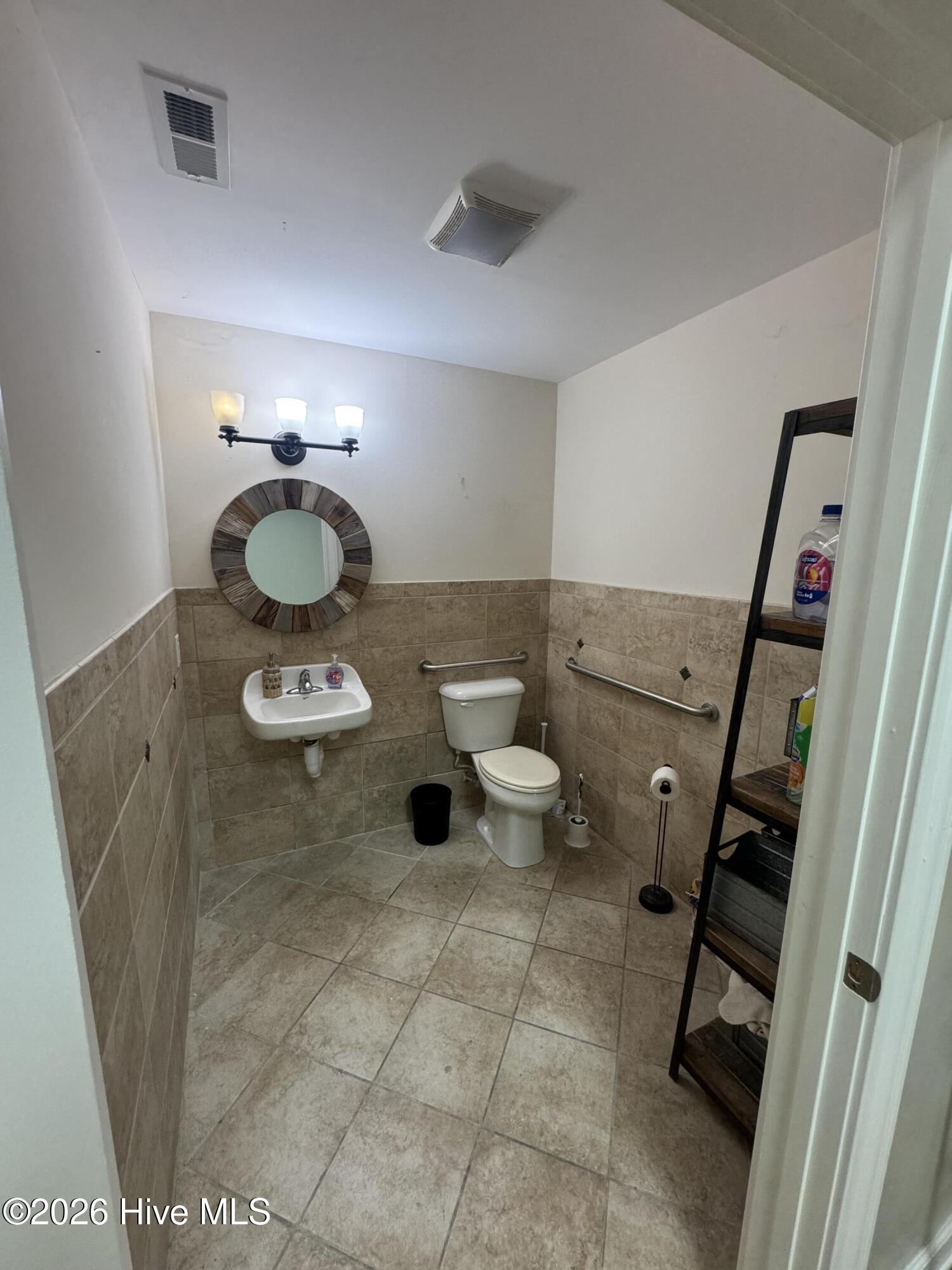 105 Parkway Drive Unit D Property Photo 7