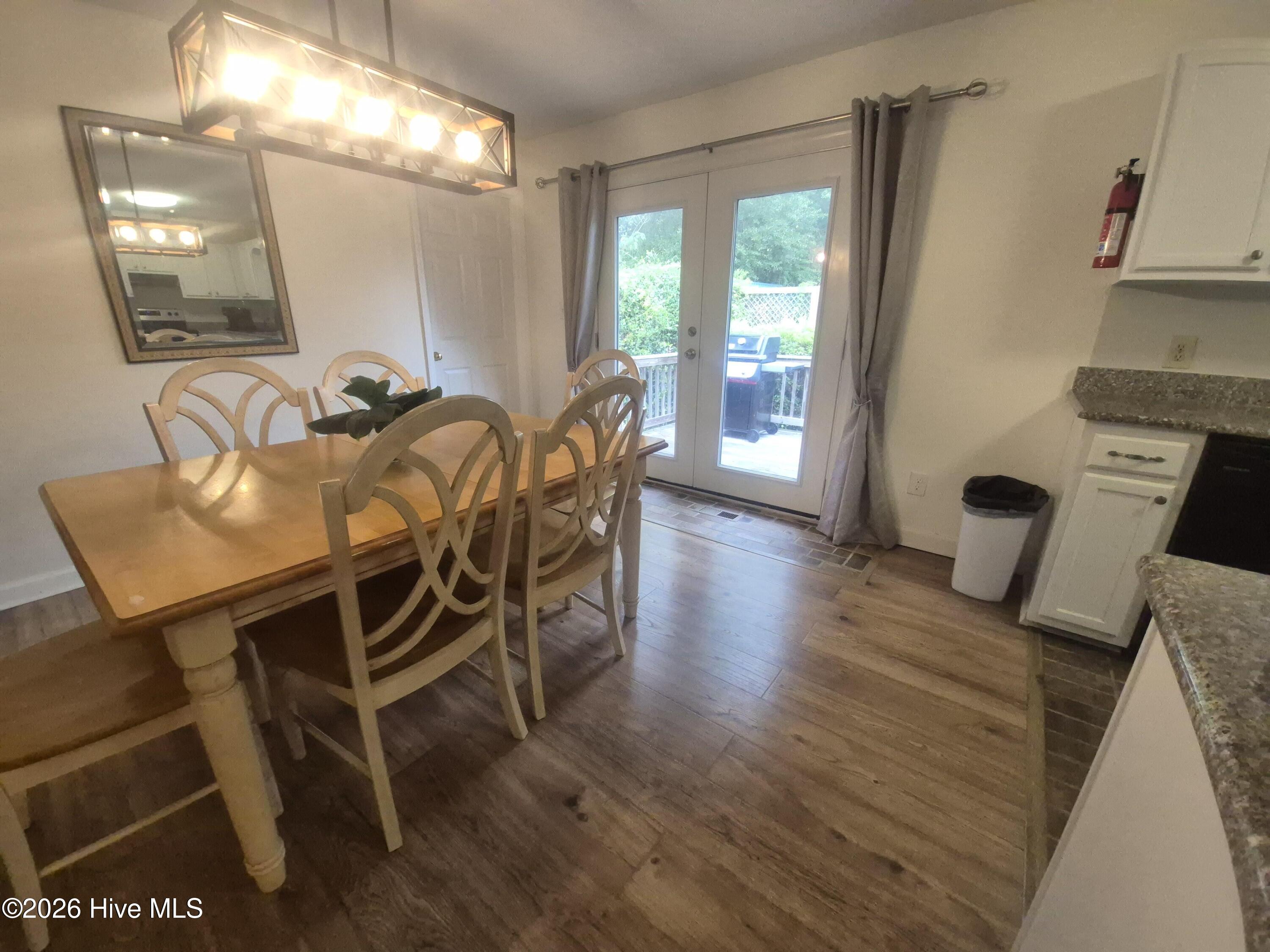 5302 Dandelion Drive Property Photo 20