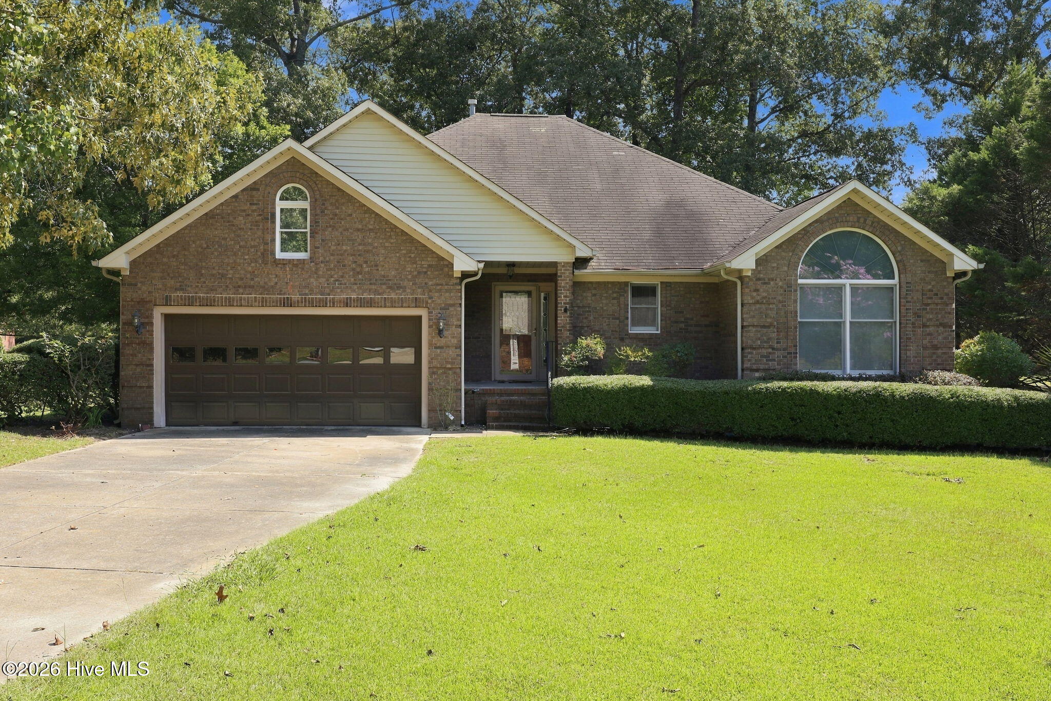 304 N Carolina Drive Property Photo 1
