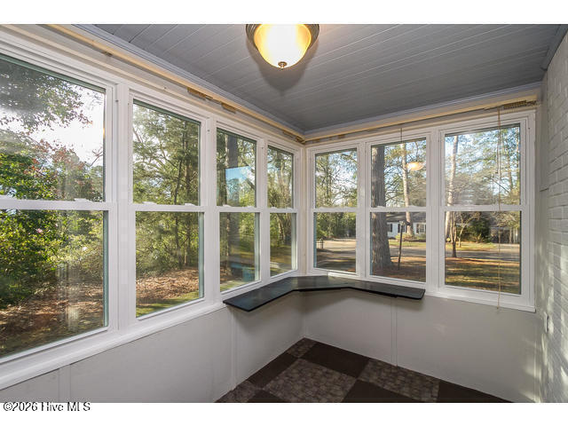 2415 Cherokee Road Property Photo 3