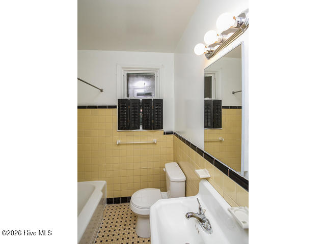 2415 Cherokee Road Property Photo 14