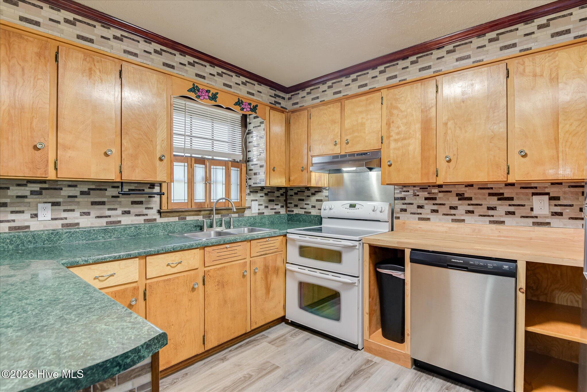 293 Whaley Pond Road Property Photo 3