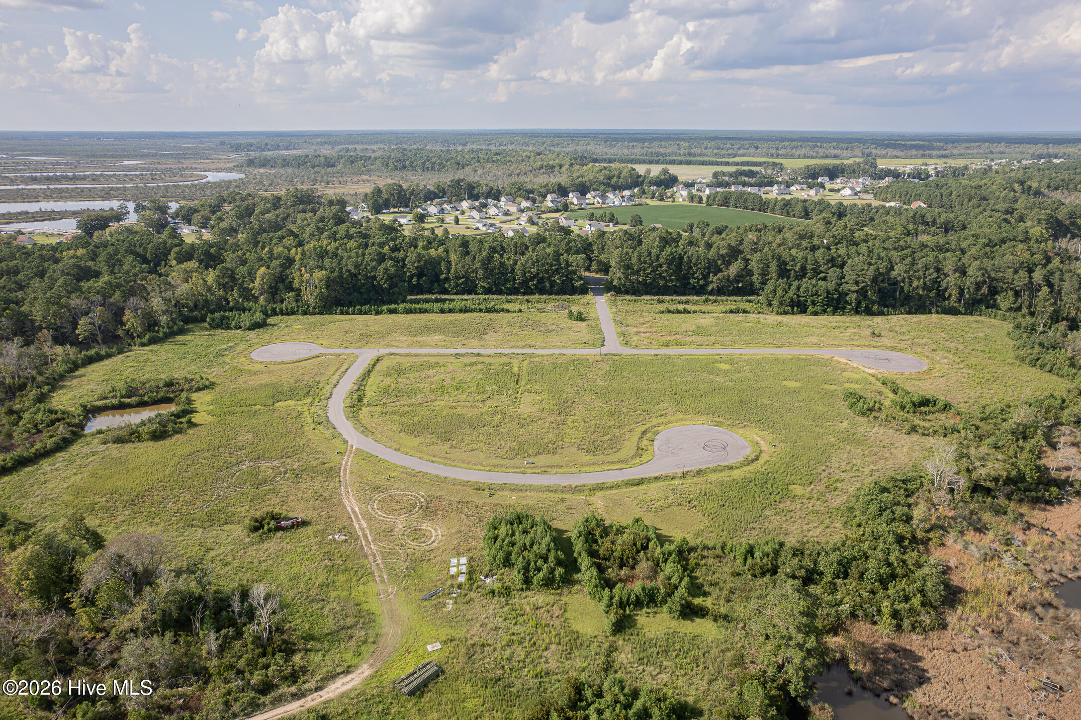 140 8 River Bend Drive Property Photo 14