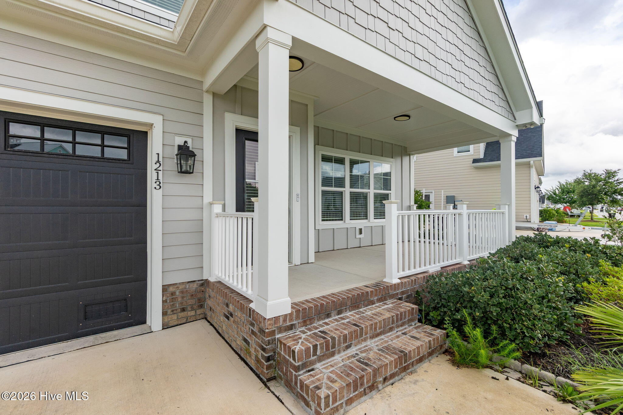 1213 Lantern Way Property Photo 4