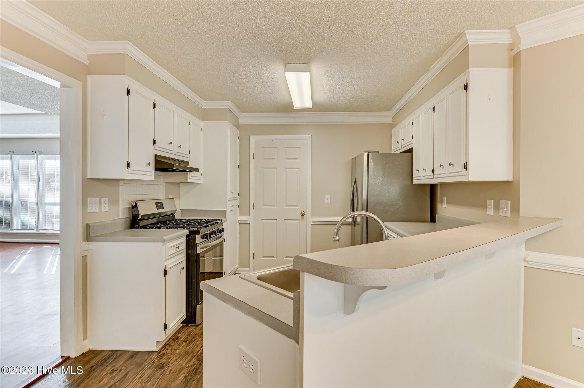 401 Crown Mill Drive Property Photo 15