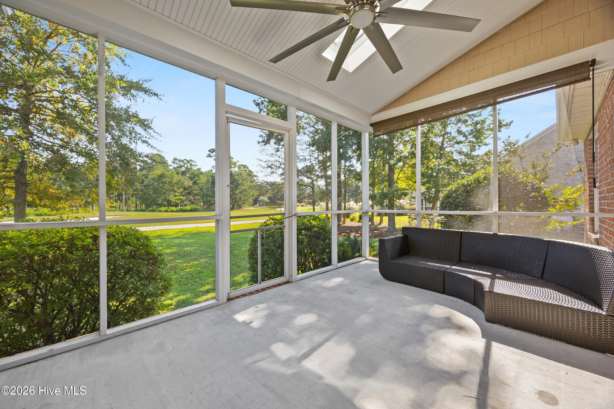 1124 Willow Pond Lane Property Photo 6