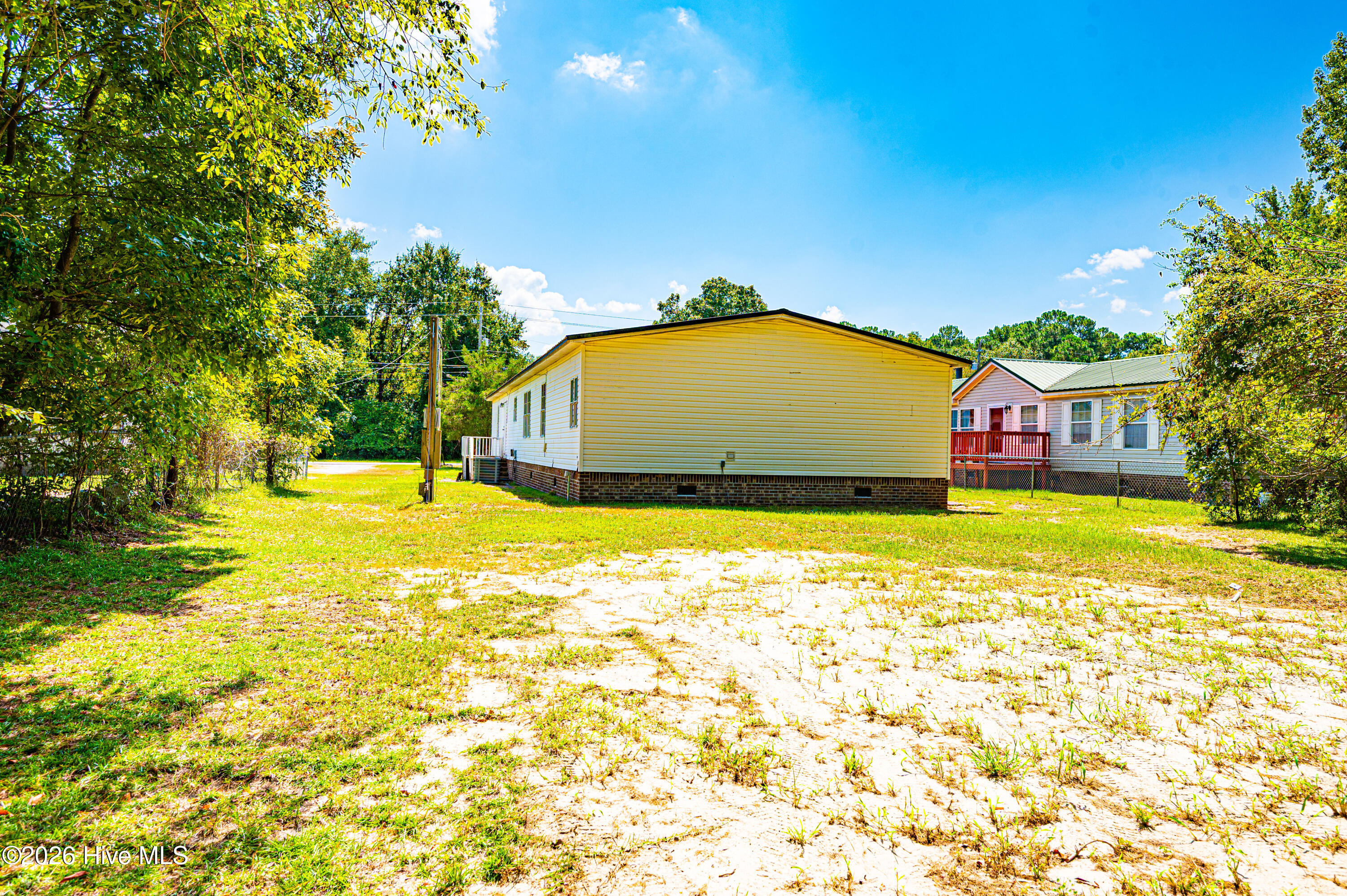 2202 Chestnut Avenue Property Photo 5