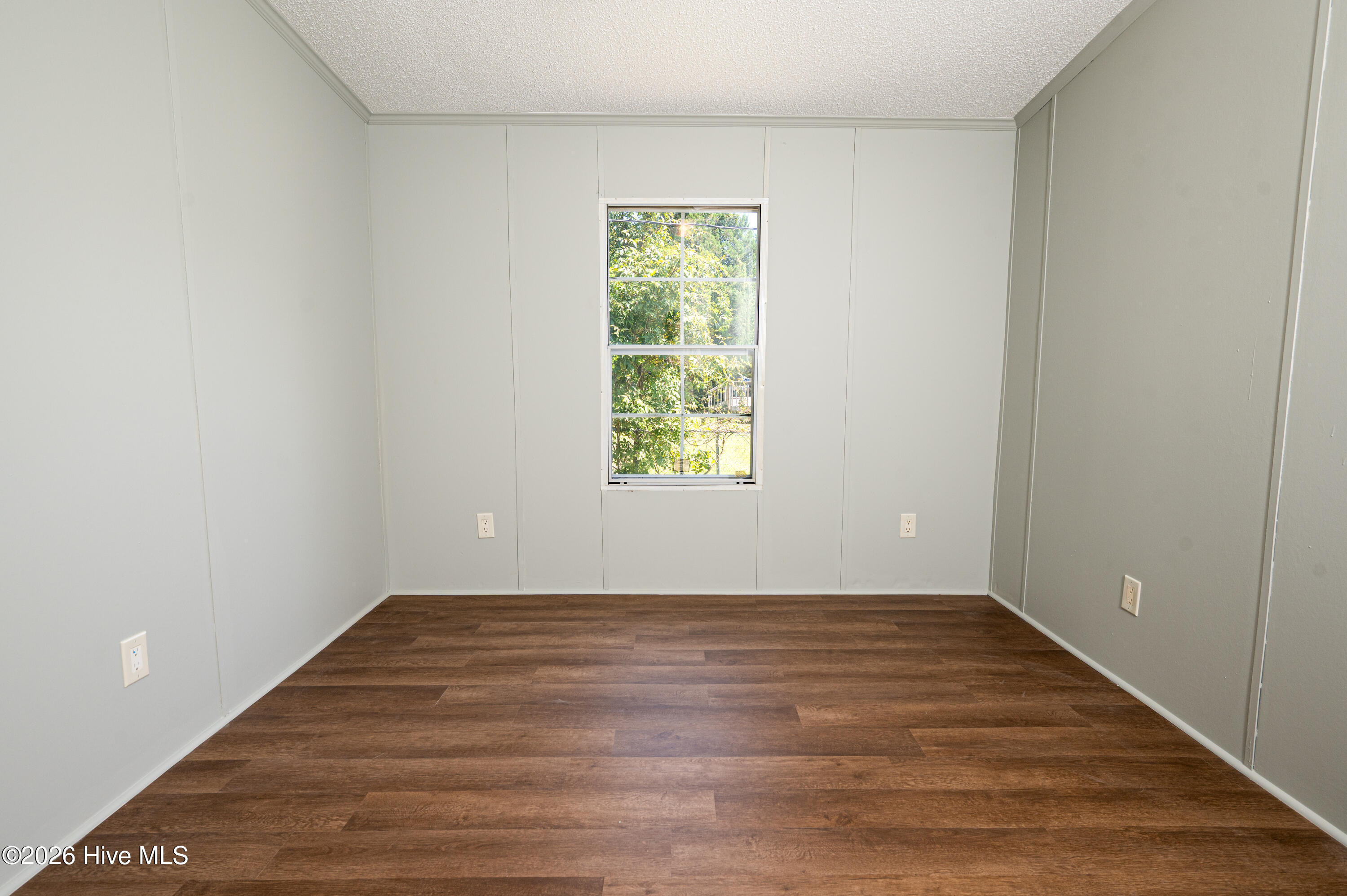 2202 Chestnut Avenue Property Photo 10