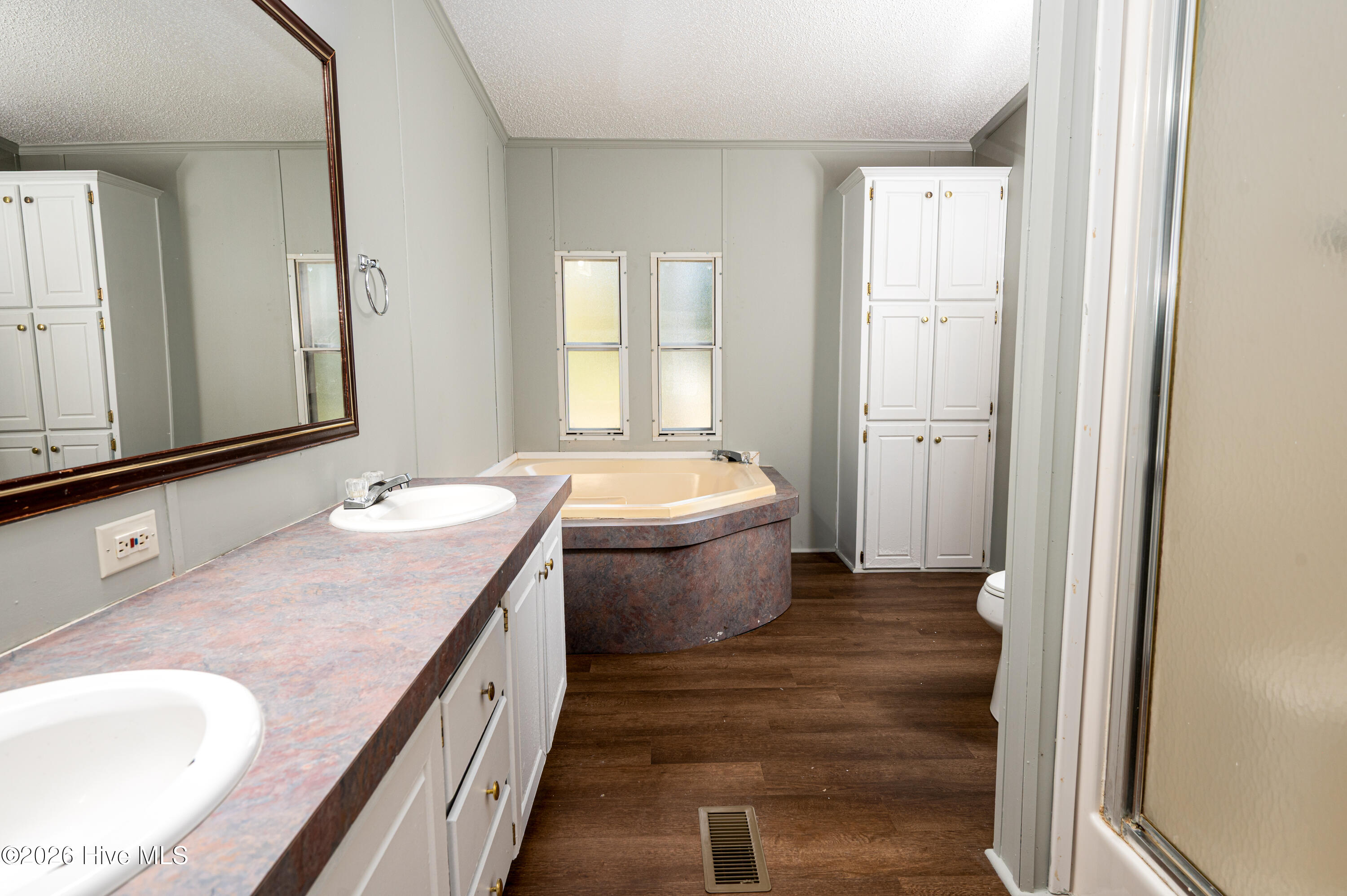 2202 Chestnut Avenue Property Photo 11