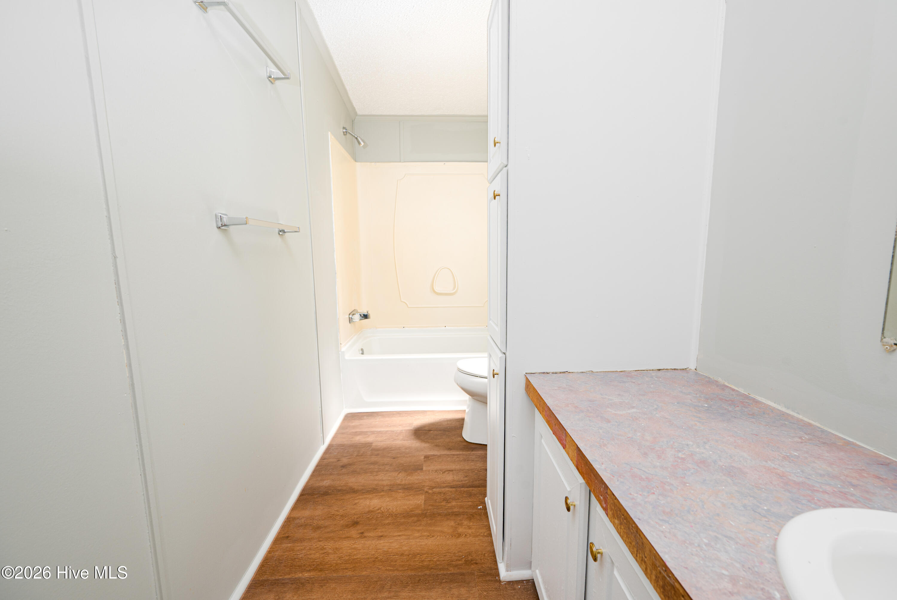 2202 Chestnut Avenue Property Photo 18