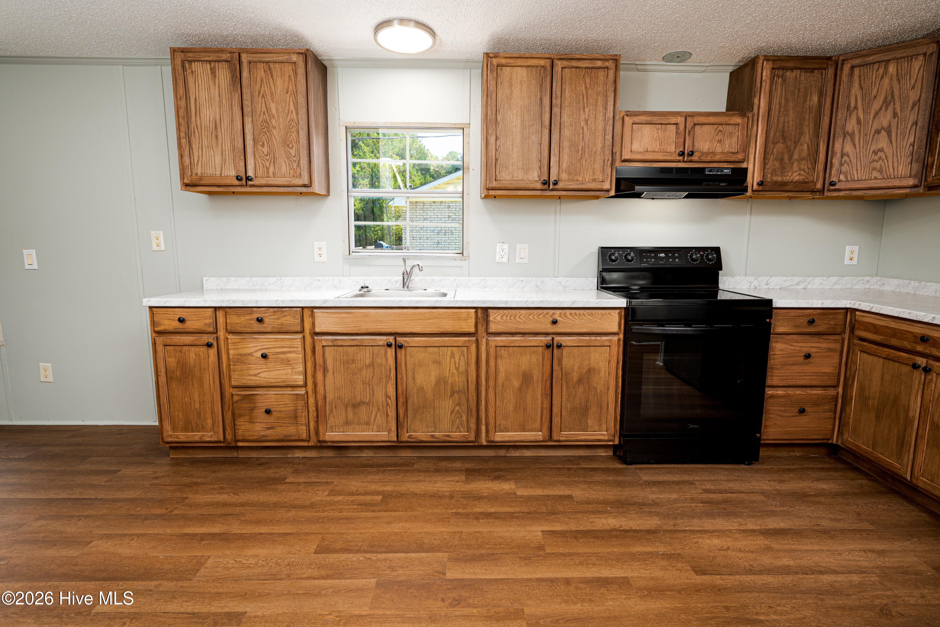 2202 Chestnut Avenue Property Photo 22