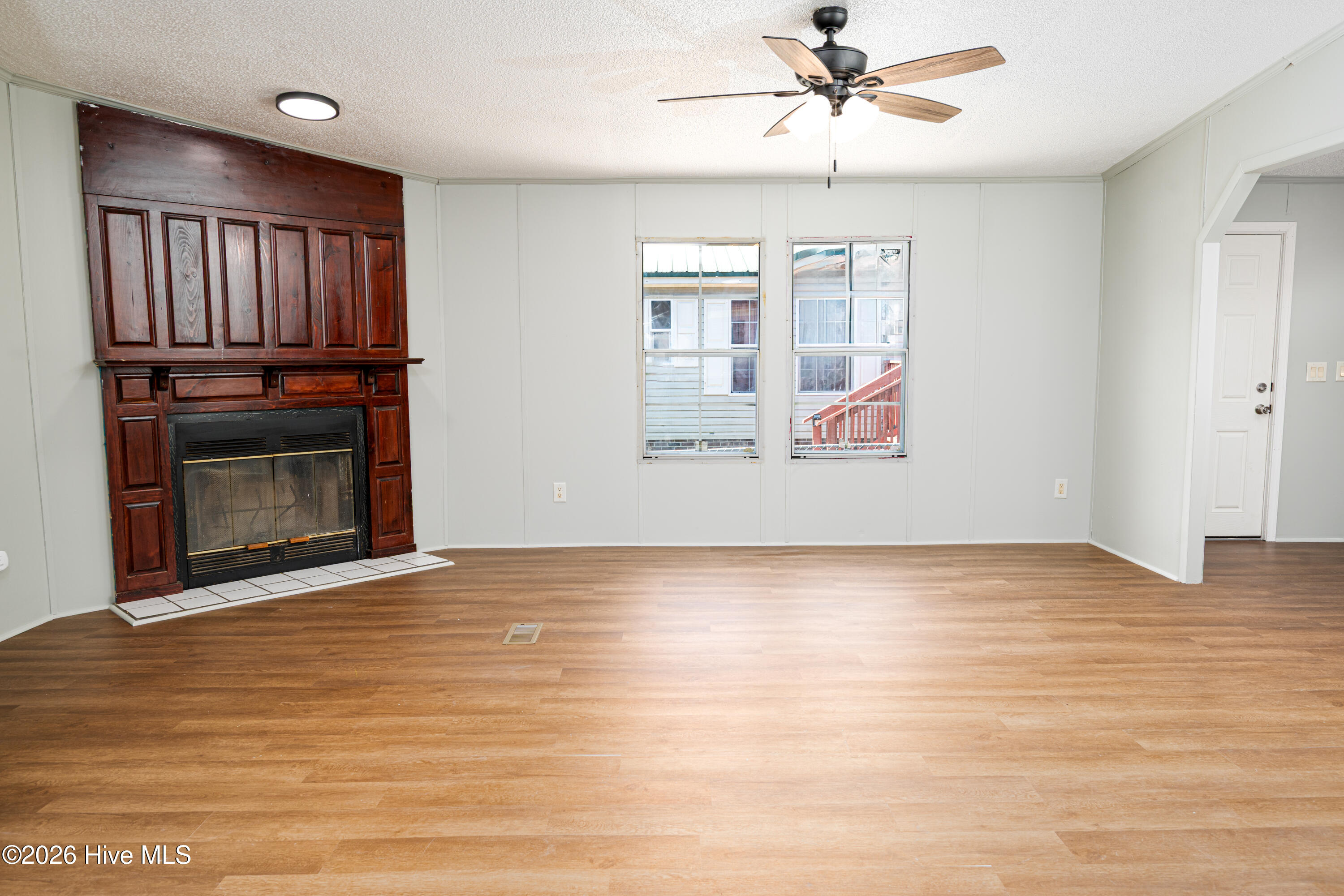 2202 Chestnut Avenue Property Photo 23
